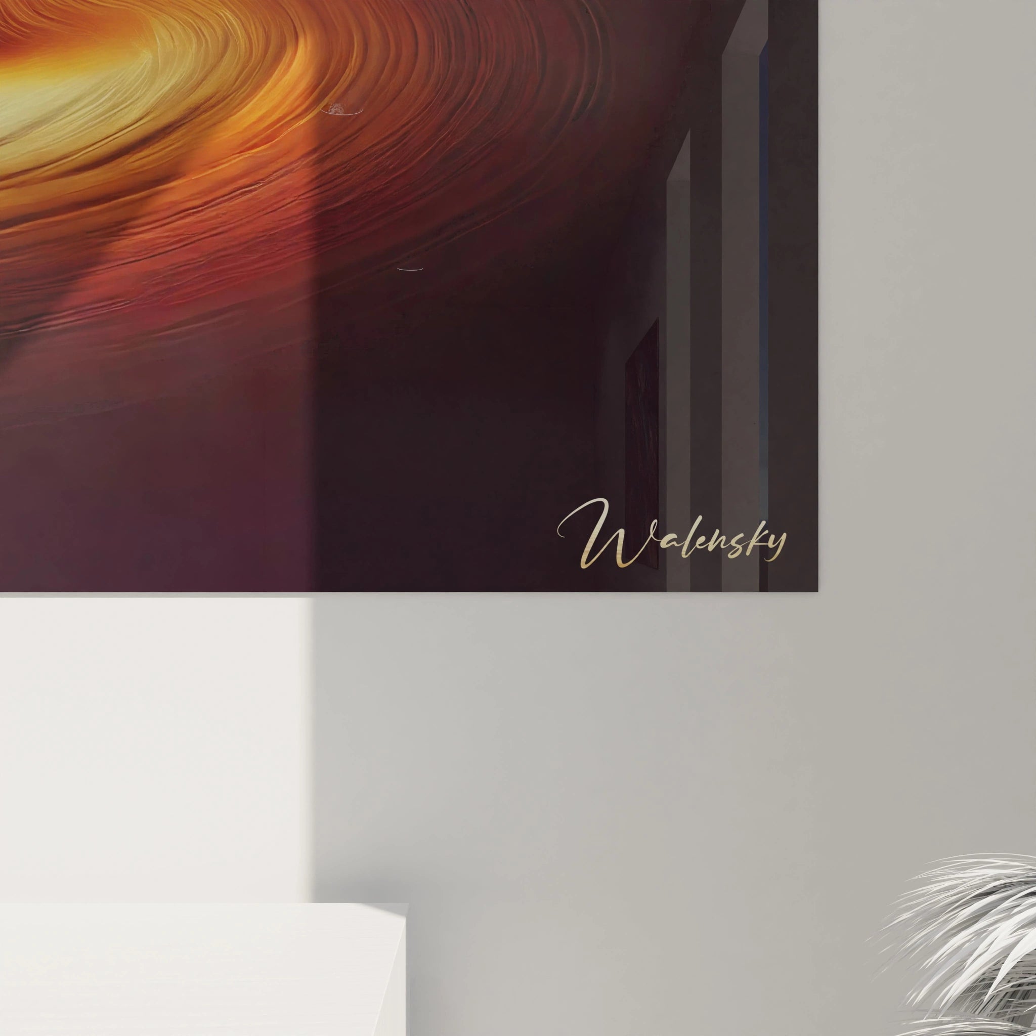 En vue rapprochee, le tableau univers devoile ses details abstraits captivants. Les nuances de bronze et de noir illustrent la gravitation mysterieuse d'un trou noir.