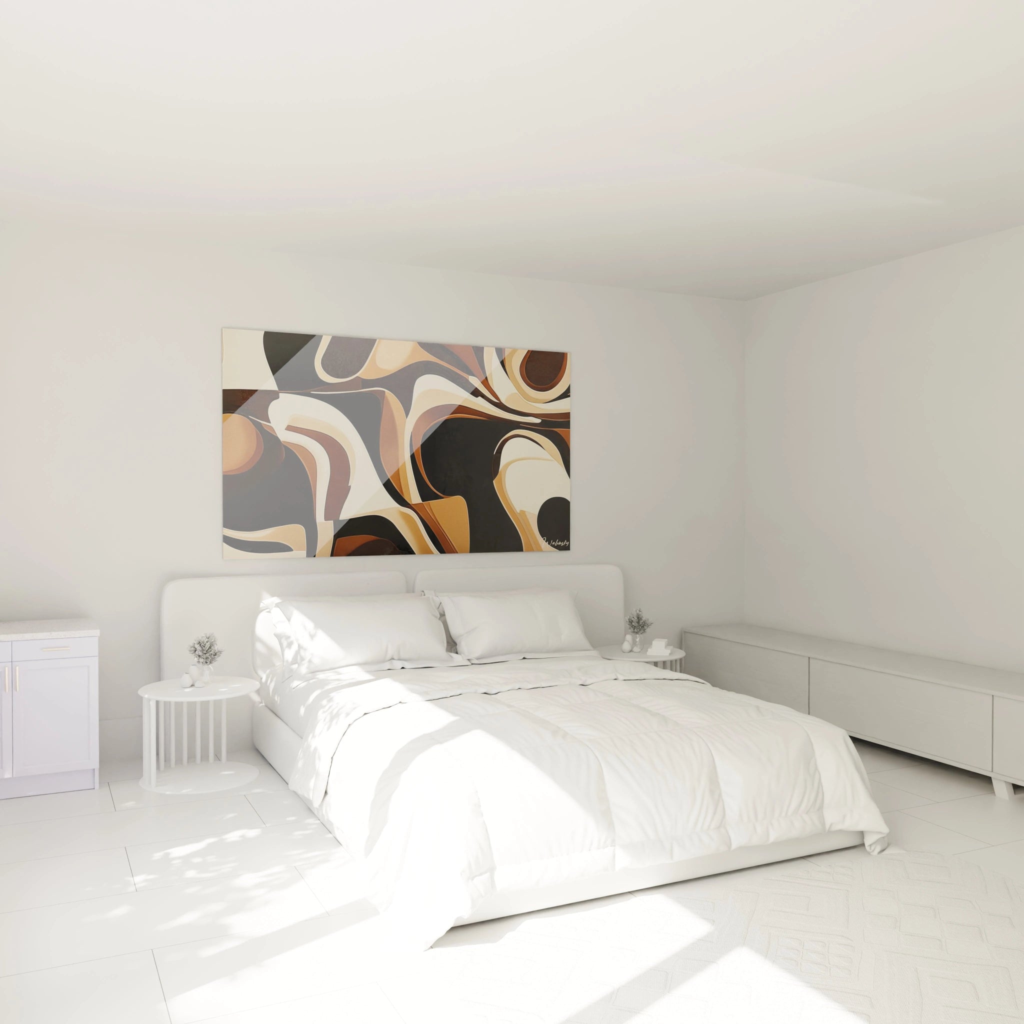 Tableau africain mural abstrait aux motifs organiques beige et marron dans chambre moderne blanche