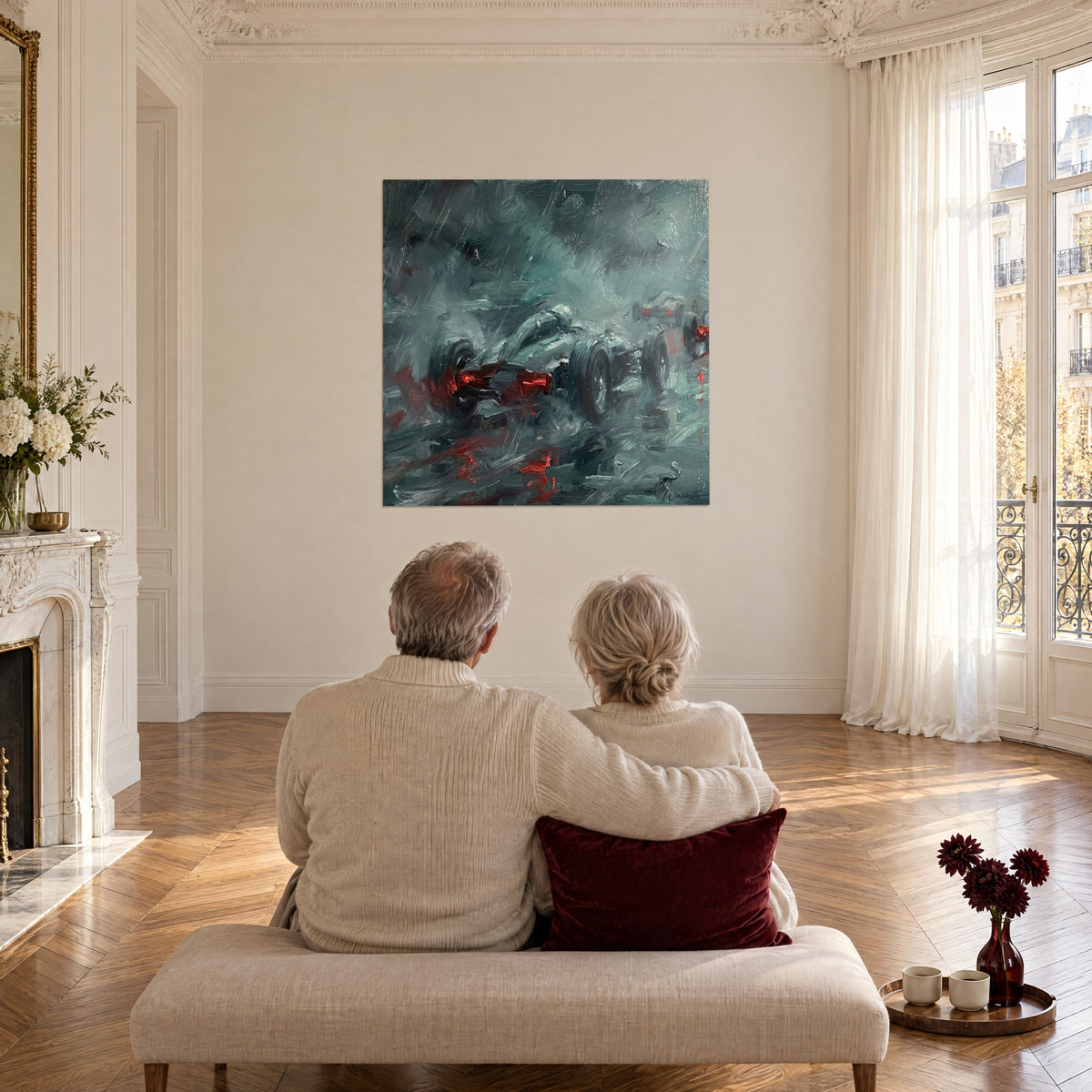 Tableau monoplace fendant le rideau de pluie, tons sarcelle et rouge sang, couple de dos sur un banc, dans un grand salon au parquet en chevrons