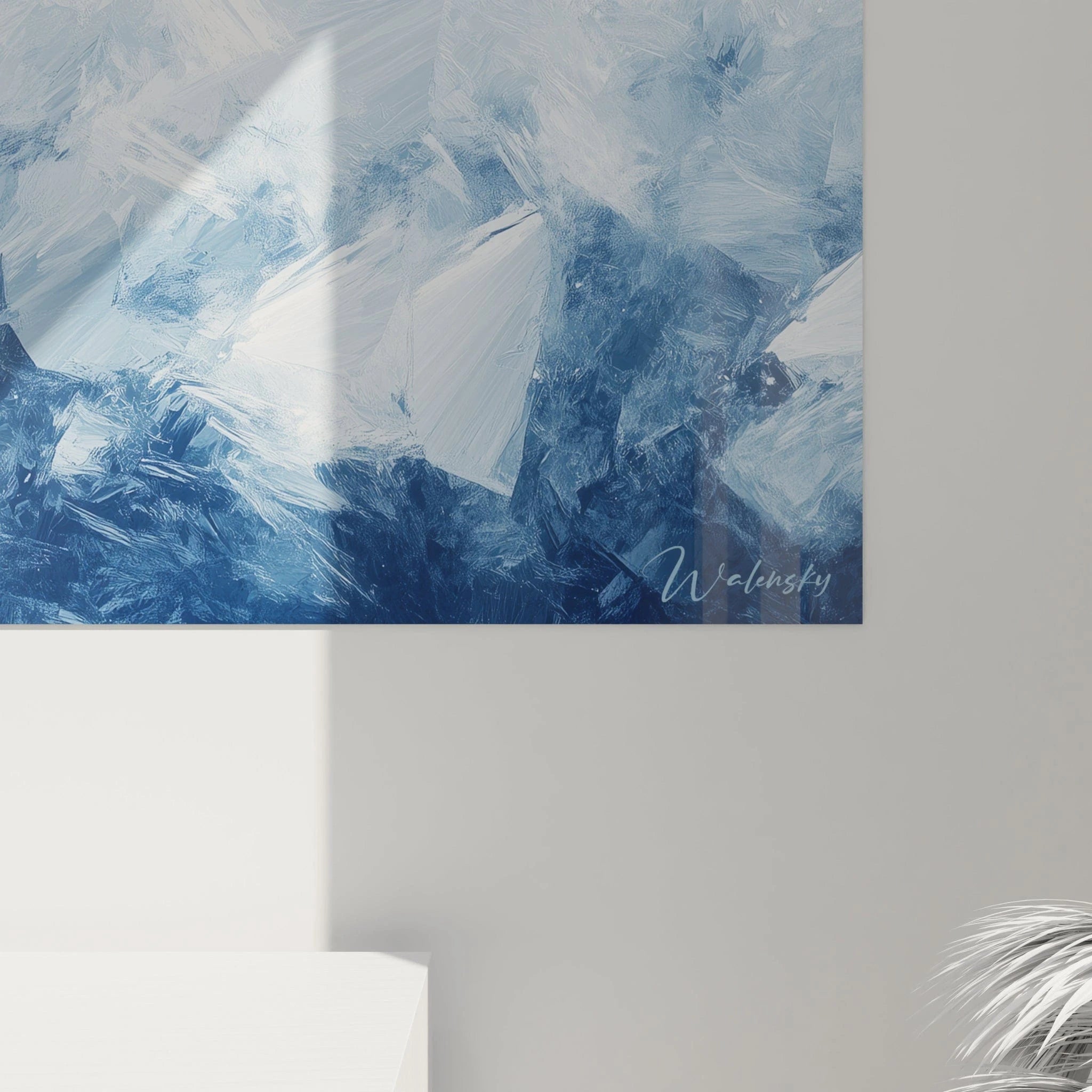 Tableau expressionniste abstrait en nuances de bleu signé Walensky pour une décoration moderne