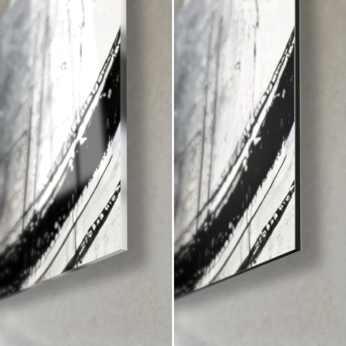 Tableau fragments abstraits noir et blanc, coin bas droit, trait noir épais et gris perle, verre brillant et Dibond mat