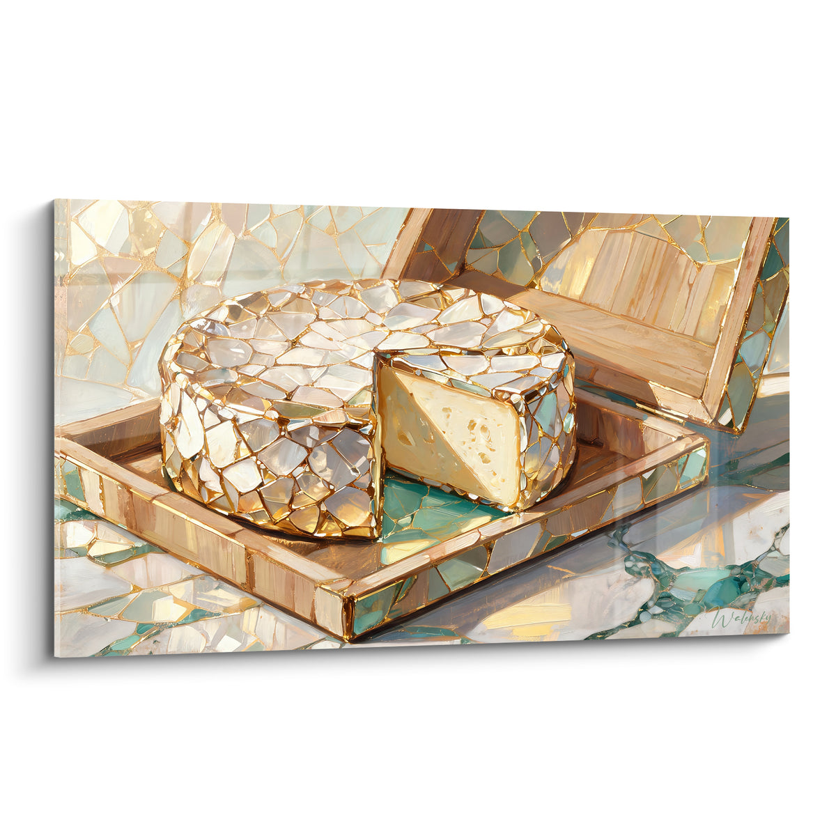 Meule de fromage doré et turquoise façon mosaïque, découpée sur plateau en bois précieux