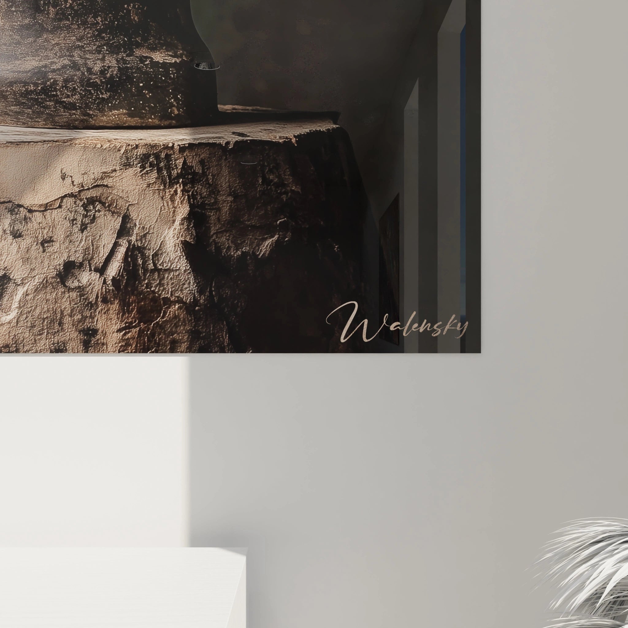 Un tableau fromage mettant en avant les dĂ©tails dâune croĂ»te affinĂ©e, avec des tons dorĂ©s et bleutĂ©s, des veines irrĂ©guliĂšres et une structure complexe alternant reliefs et parties fondantes.