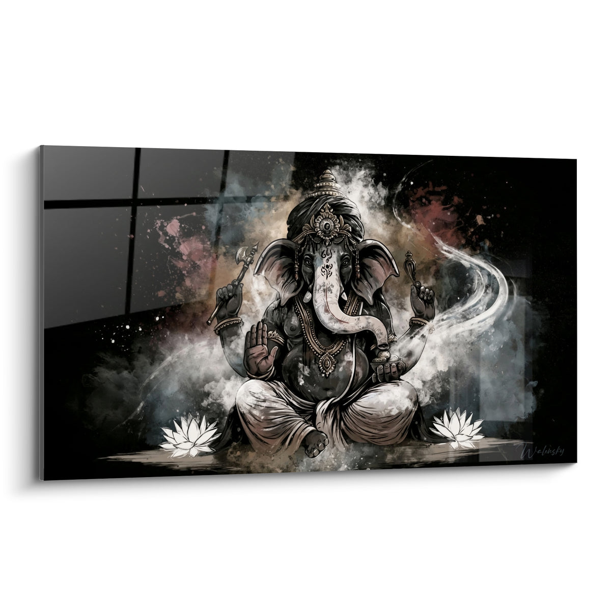 Ganesh anthracite et doré assis entouré de fumée d'encens et de lotus blancs sur fond noir