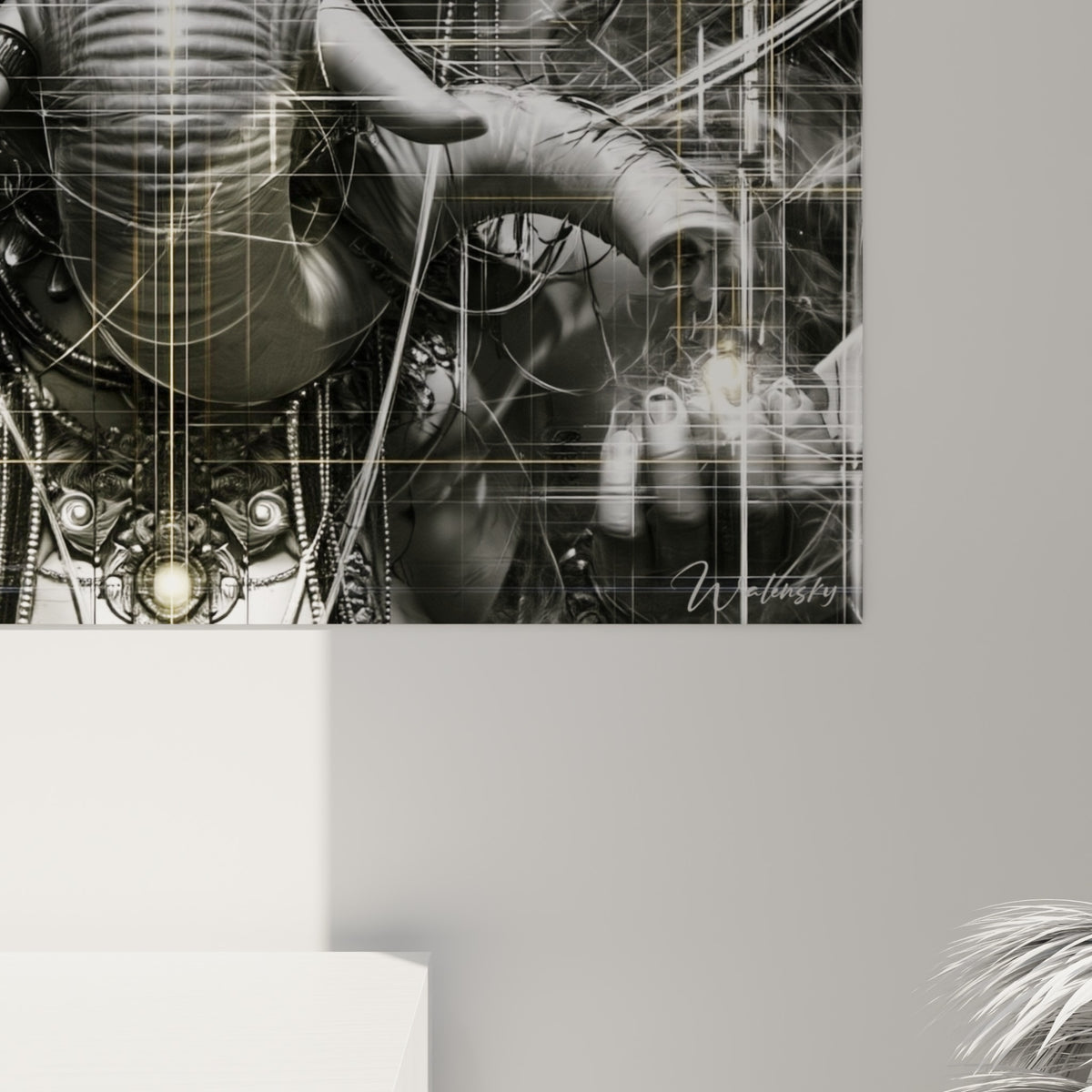Détail des lignes fines dorées et du grain anthracite sur le tableau Ganesh accroché