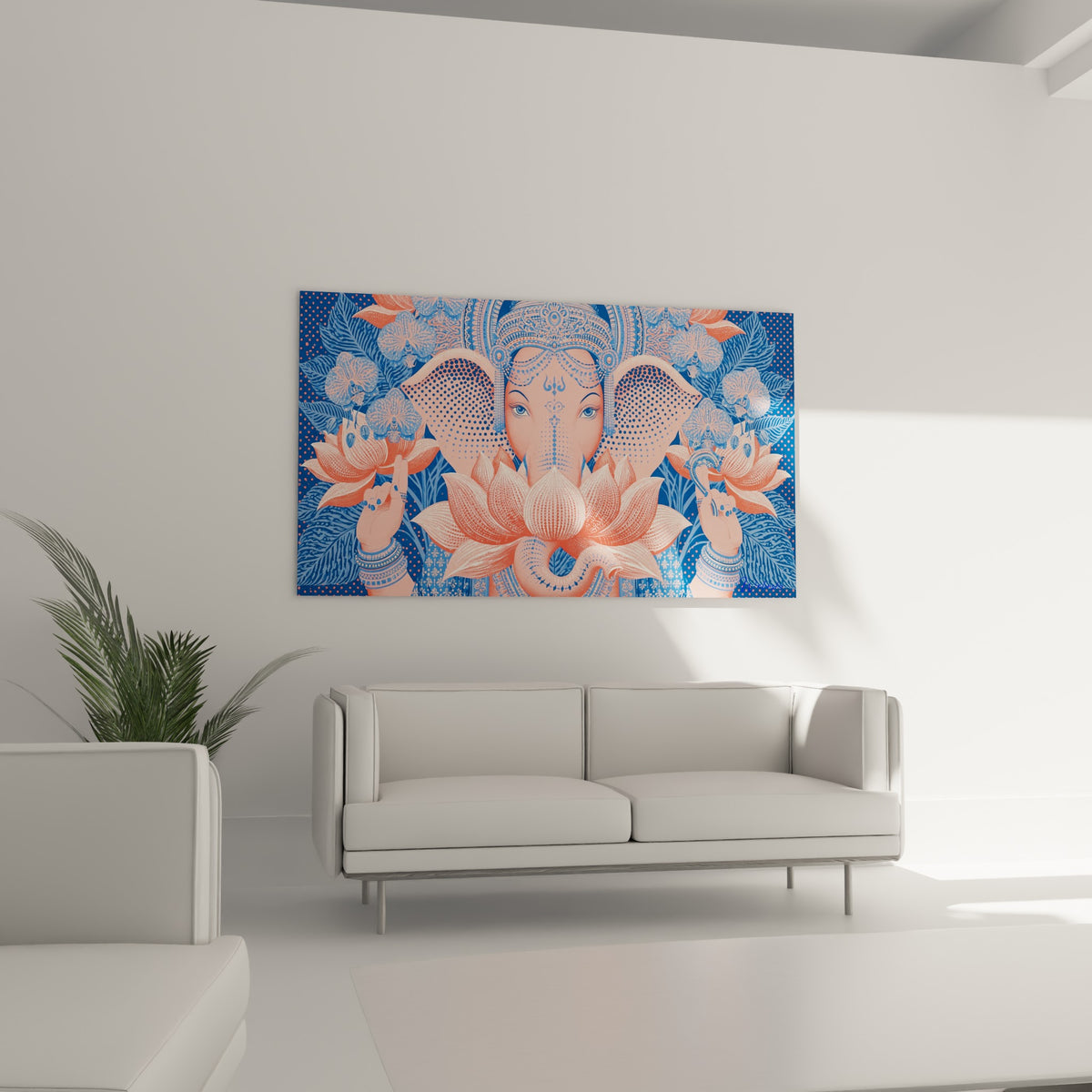 Figure sacrée de Ganesh rose saumon et bleu profond parmi les orchidées, au-dessus d'un canapé dans un salon lumineux