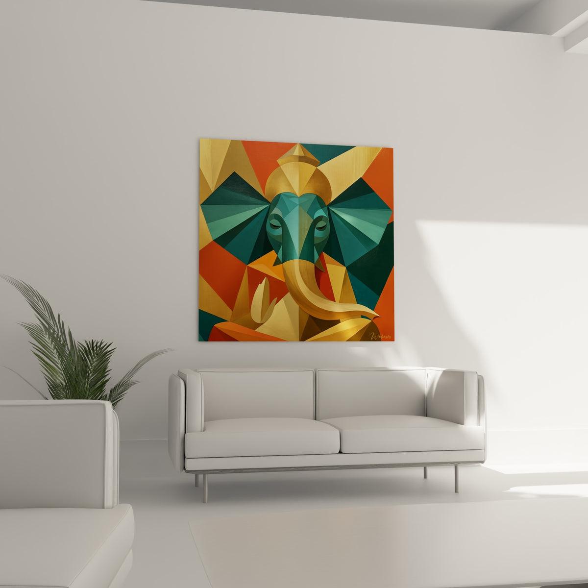 Visage cubiste de Ganesh en émeraude et orange brûlé, tableau suspendu au-dessus d'un canapé dans un salon lumineux