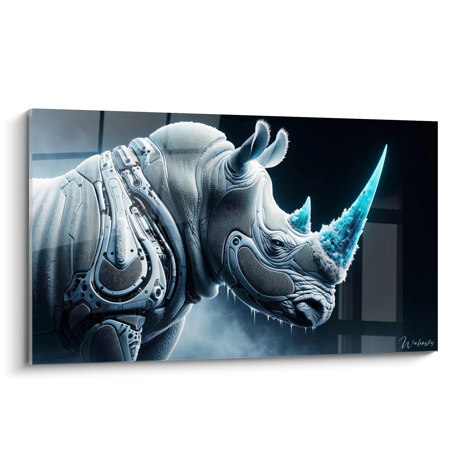 Un tableau d'animal présentant un rhinocéros stylisé mi-organique mi-mécanique sur fond noir. La peau texturée gris-bleu intègre des éléments robotiques sur les épaules et le flanc. La corne principale est d'un bleu turquoise cristallin, évoquant un cristal translucide. Des détails givrés et métalliques parcourent la surface de l'animal.
