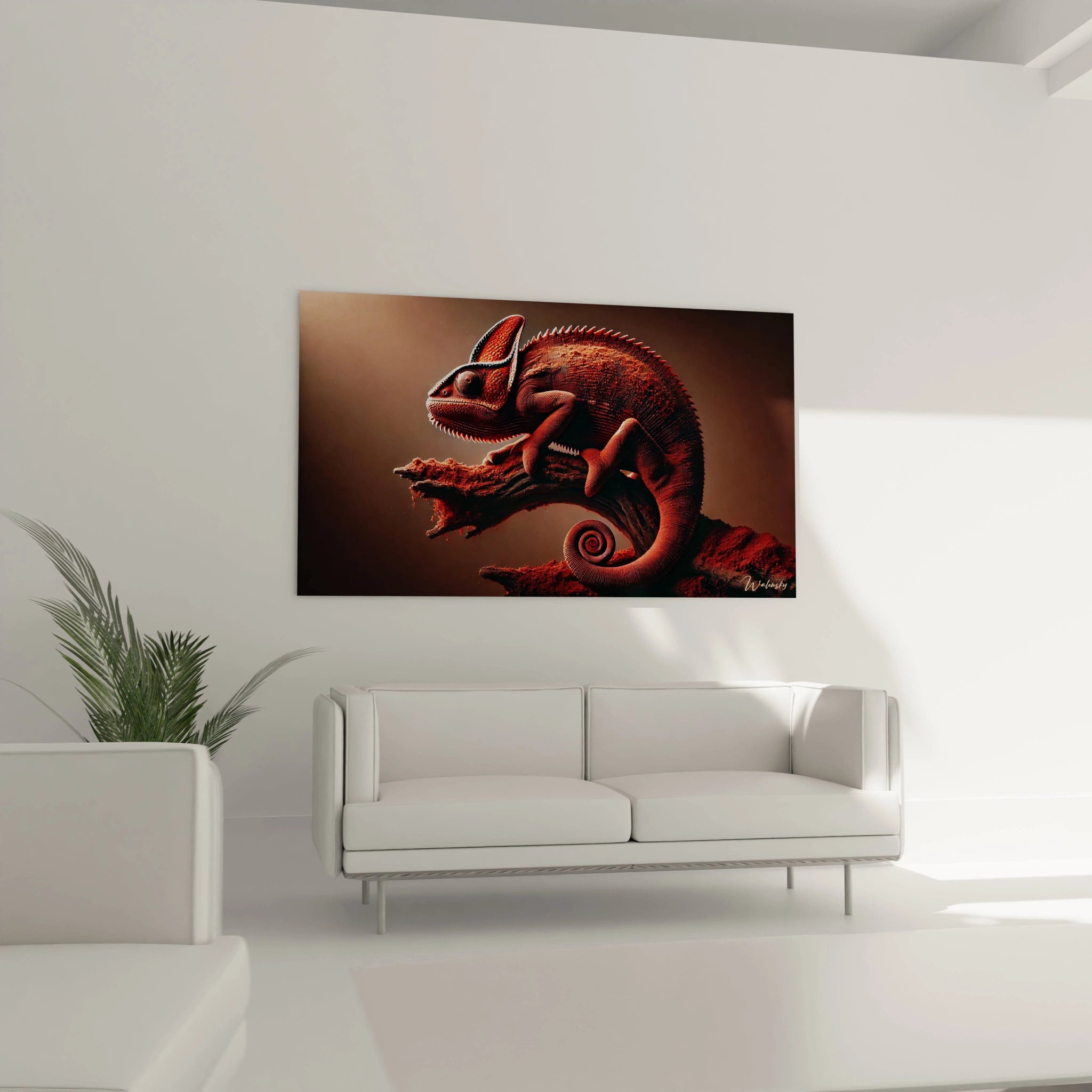 tableau caméléon accroché au mur du salon au-dessus du canapé. Un ajout artistique captivant avec ses nuances rouges et marron pour créer une atmosphère unique et élégante