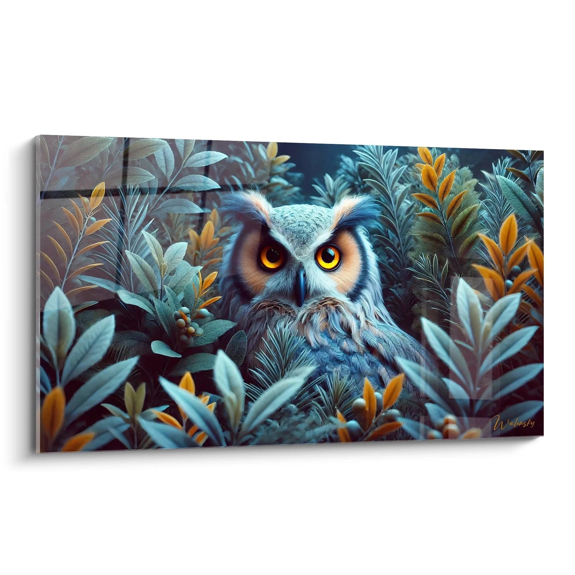 Ce tableau hibou vu de biais révèle ses détails minutieux et ses couleurs riches, capturant l'énigmatique beauté de cet oiseau majestueux au milieu de la végétation dense.