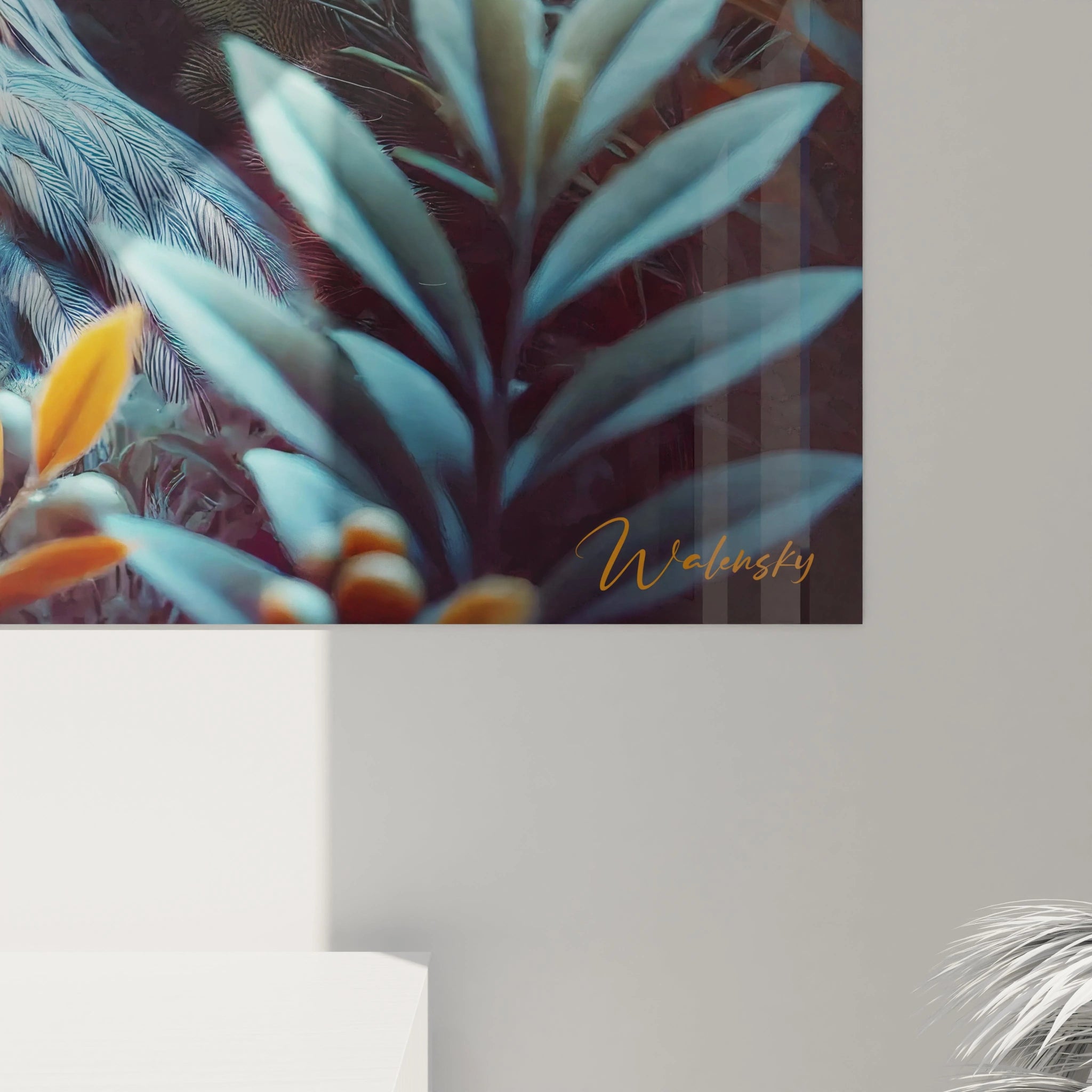 Vue de près du tableau hibou révélant les détails des plumes et les couleurs harmonieuses. Le regard perçant de l'oiseau et la végétation dense créent une atmosphère hypnotique et naturelle.