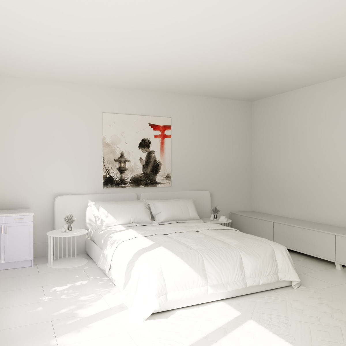 Silhouette de geisha en prière, encre grise et rouge torii, accrochée au-dessus d'un lit dans une chambre claire