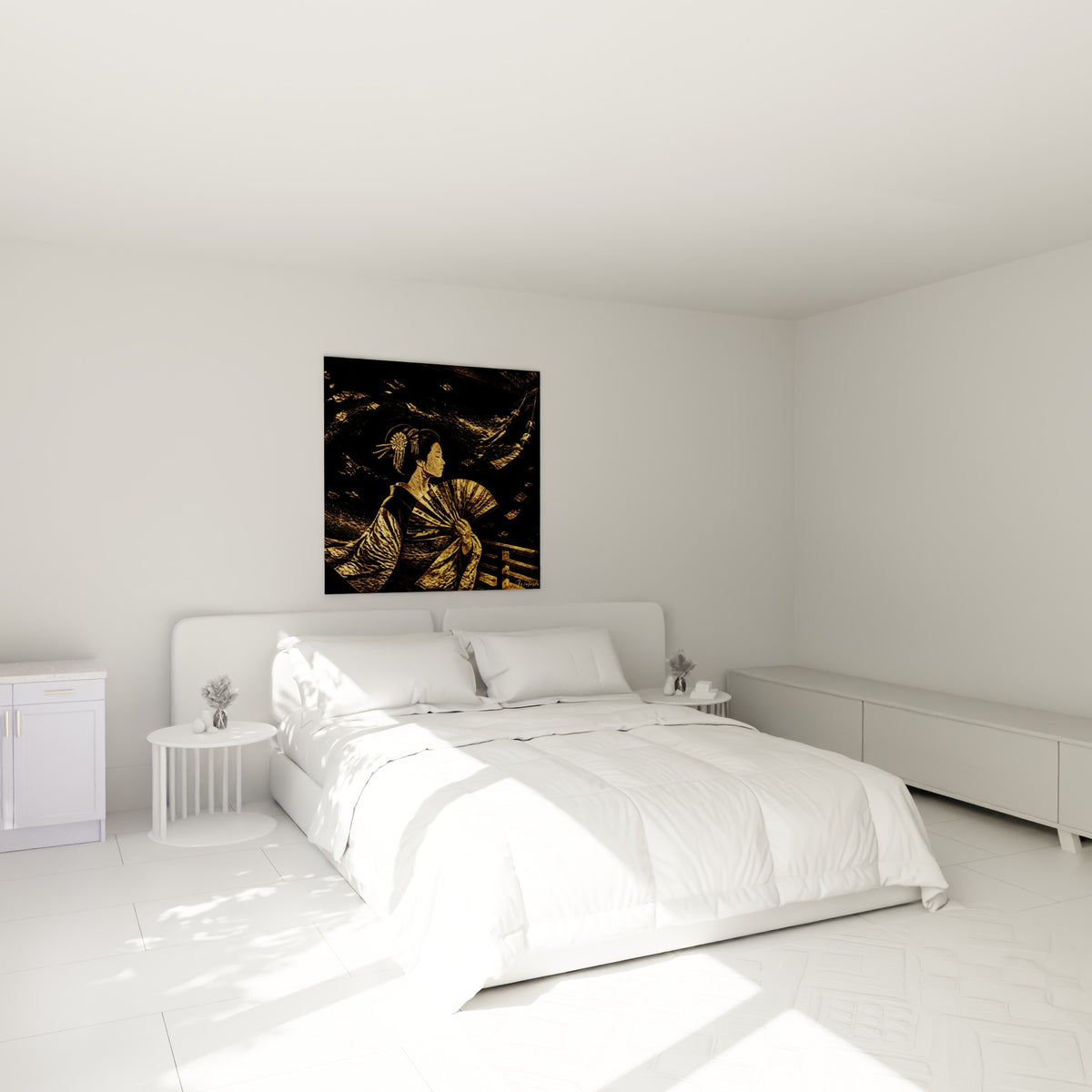 Silhouette dorée de geisha au profil serein, accrochée au-dessus d'un lit dans une chambre claire