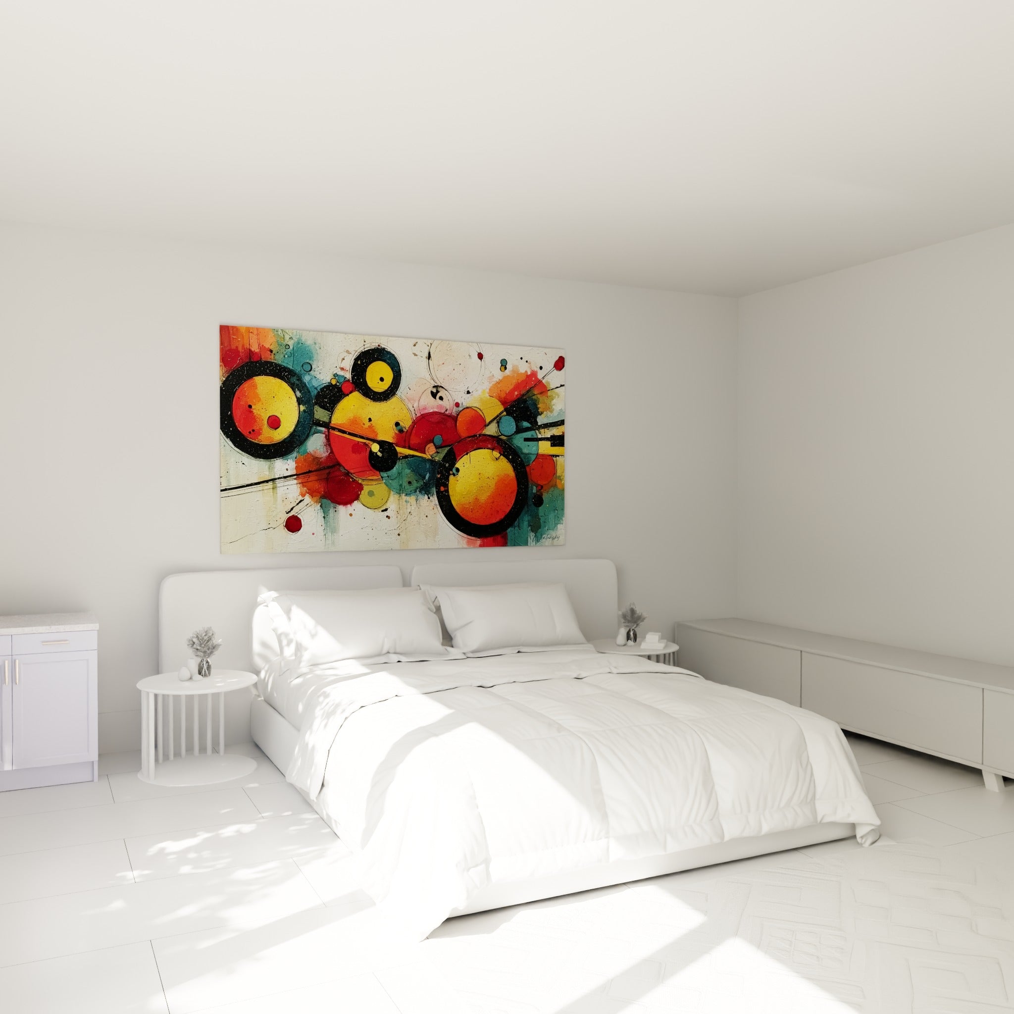 Sphères rouge et jaune superposées, œuvre géométrique abstraite au-dessus d'un lit dans une chambre claire