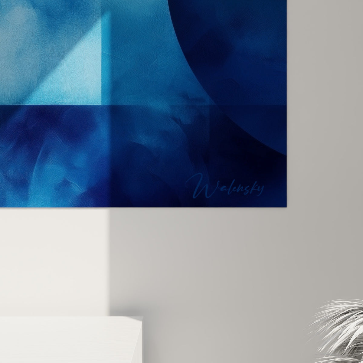 Grain texturé et empâtements visibles où le bleu marine se fond dans le bleu pastel givré