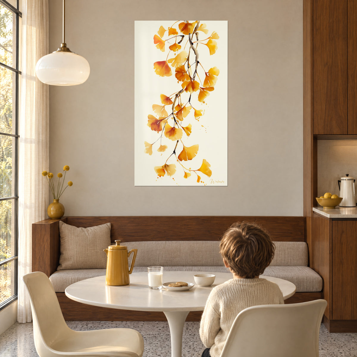 Schilderij waterval van goudgele en gebrande oranje ginkgobladeren, kind met de rug naar de kijker aan tafel voor een houten bank, eetkamer