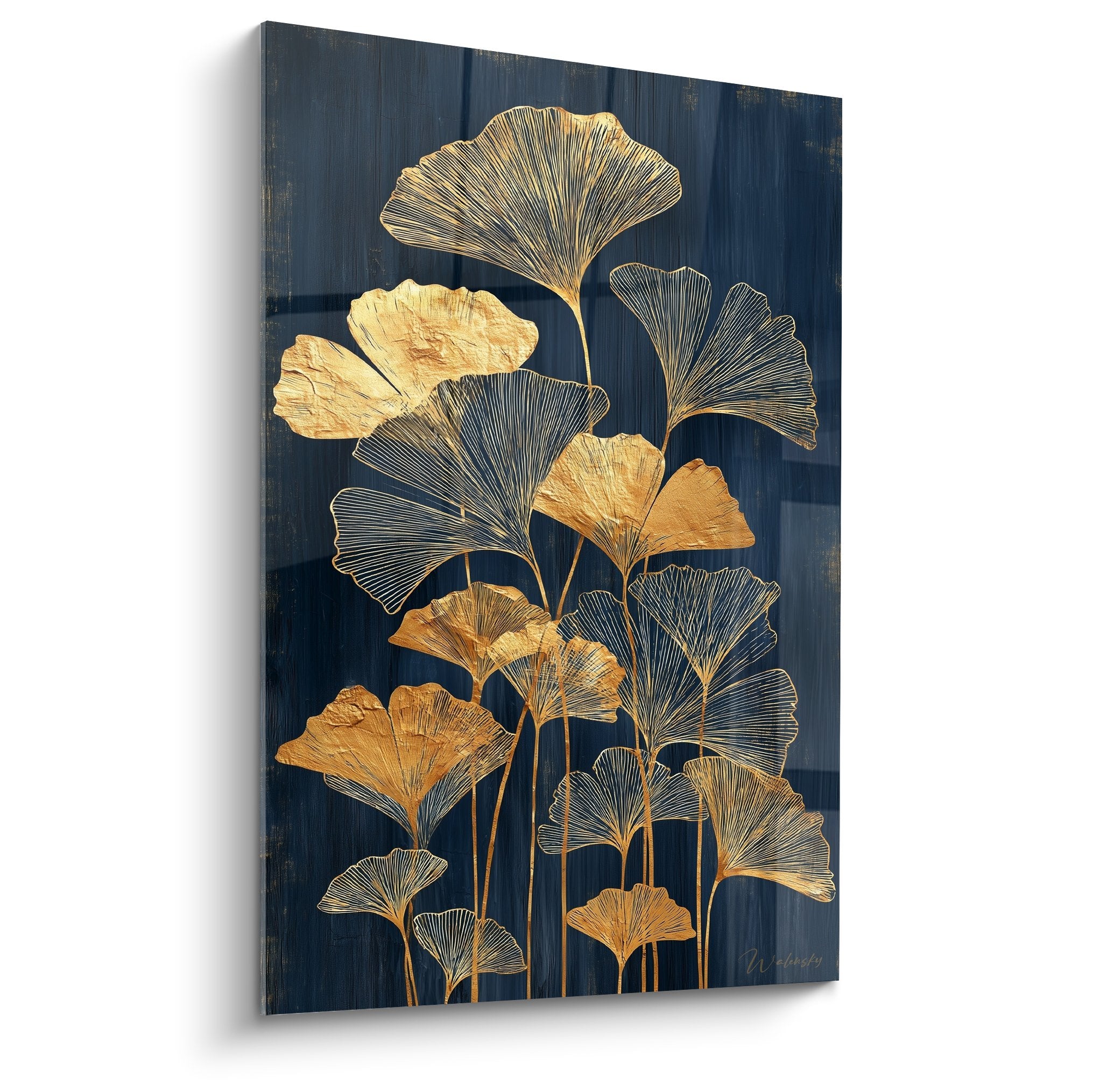 Tableau art botanique feuilles ginkgo dorees bronze fond bleu marine decoration murale moderne