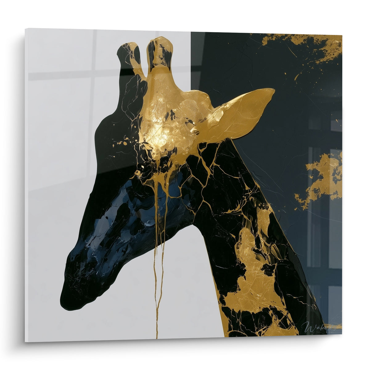 Girafe noire aux coulures dorées, tête inclinée, fond gris perle et anthracite marbré