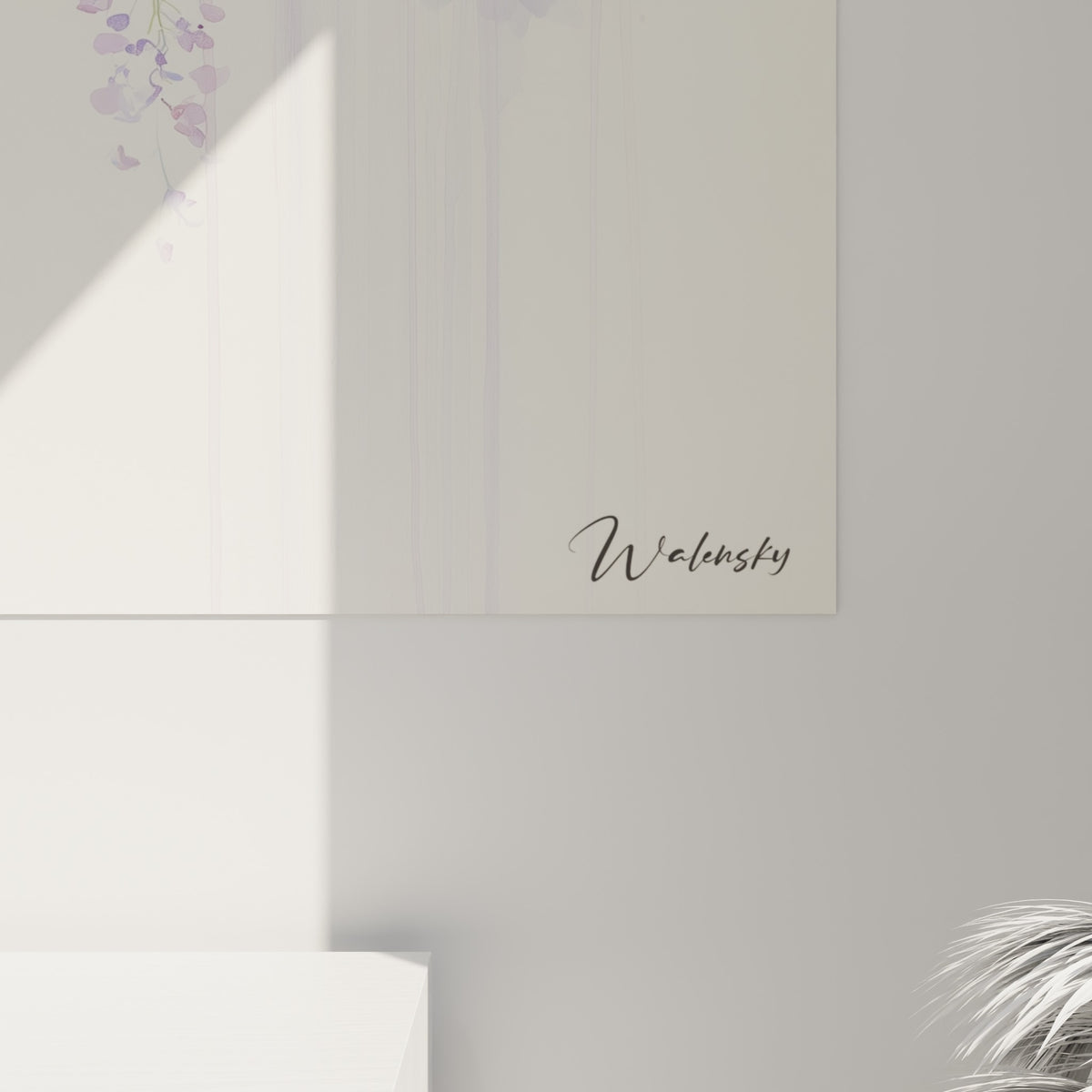 Détail des pétales de glycine mauve et blanc laissant voir les coulures et le grain de la toile