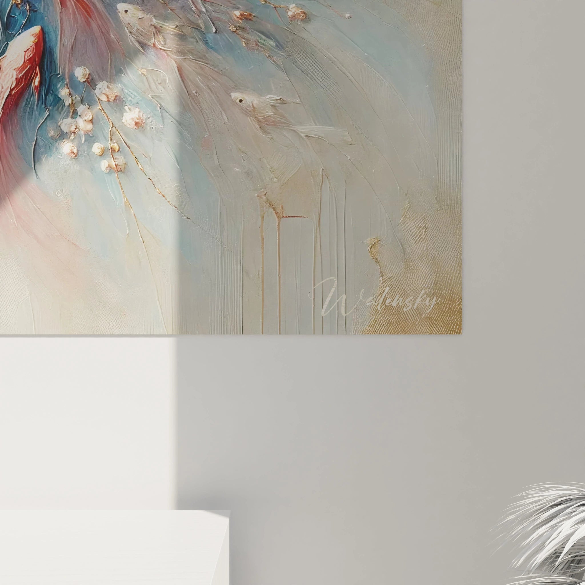 vue de pres du tableau poisson revelant la precision des details et la douceur des teintes. Le jeu des couleurs et des formes allongees ajoute une dimension poetique et apaisante a la piece