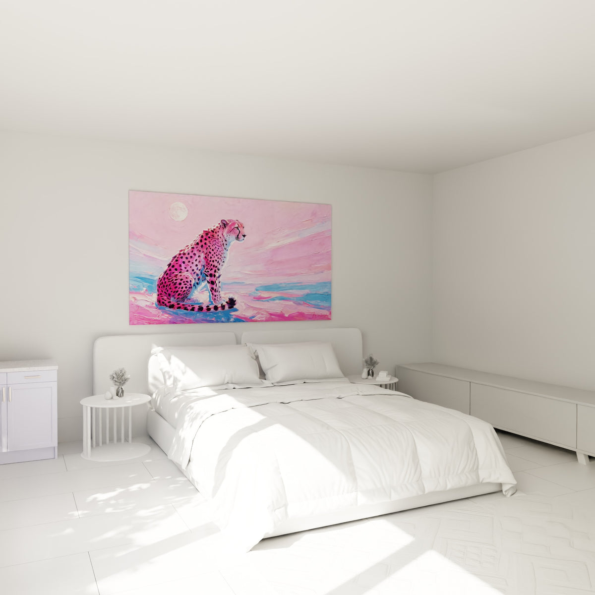Félin rose et bleu observant l'horizon, accroché au-dessus d'un lit dans une chambre claire.