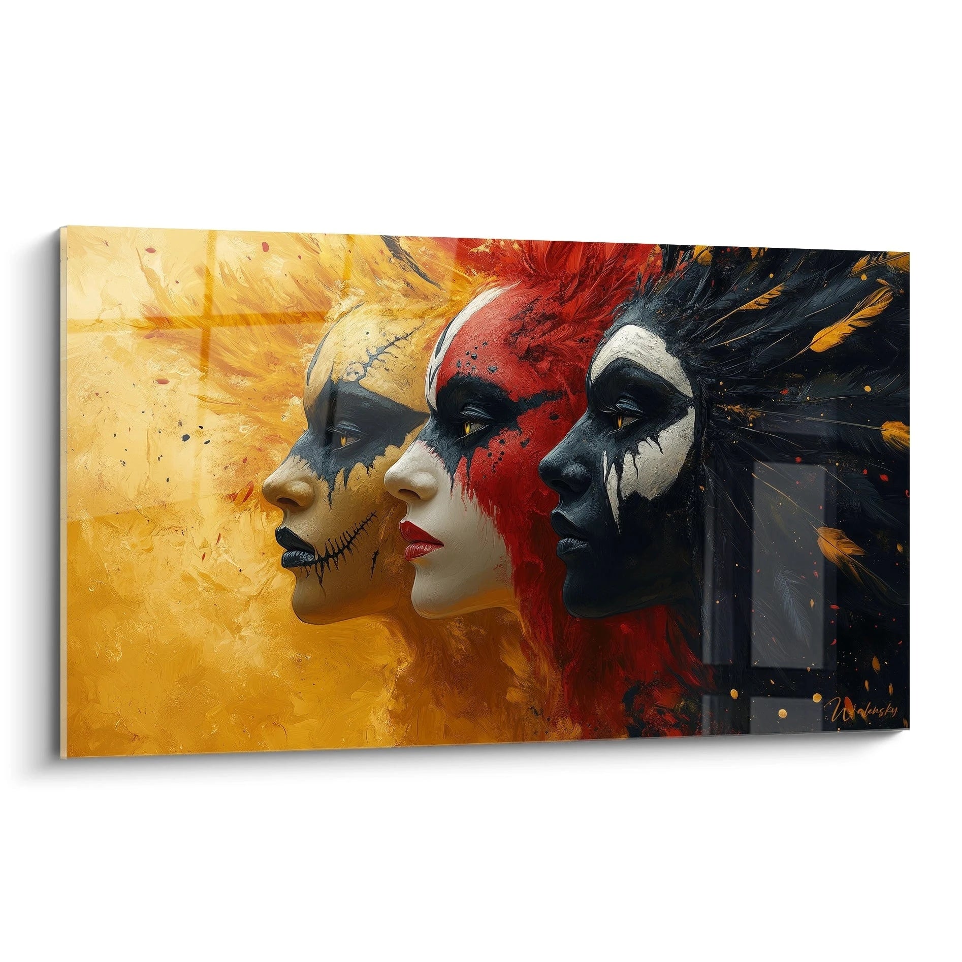 Tableau africain mural Walensky représentant trois visages peints aux couleurs jaune, rouge et noir