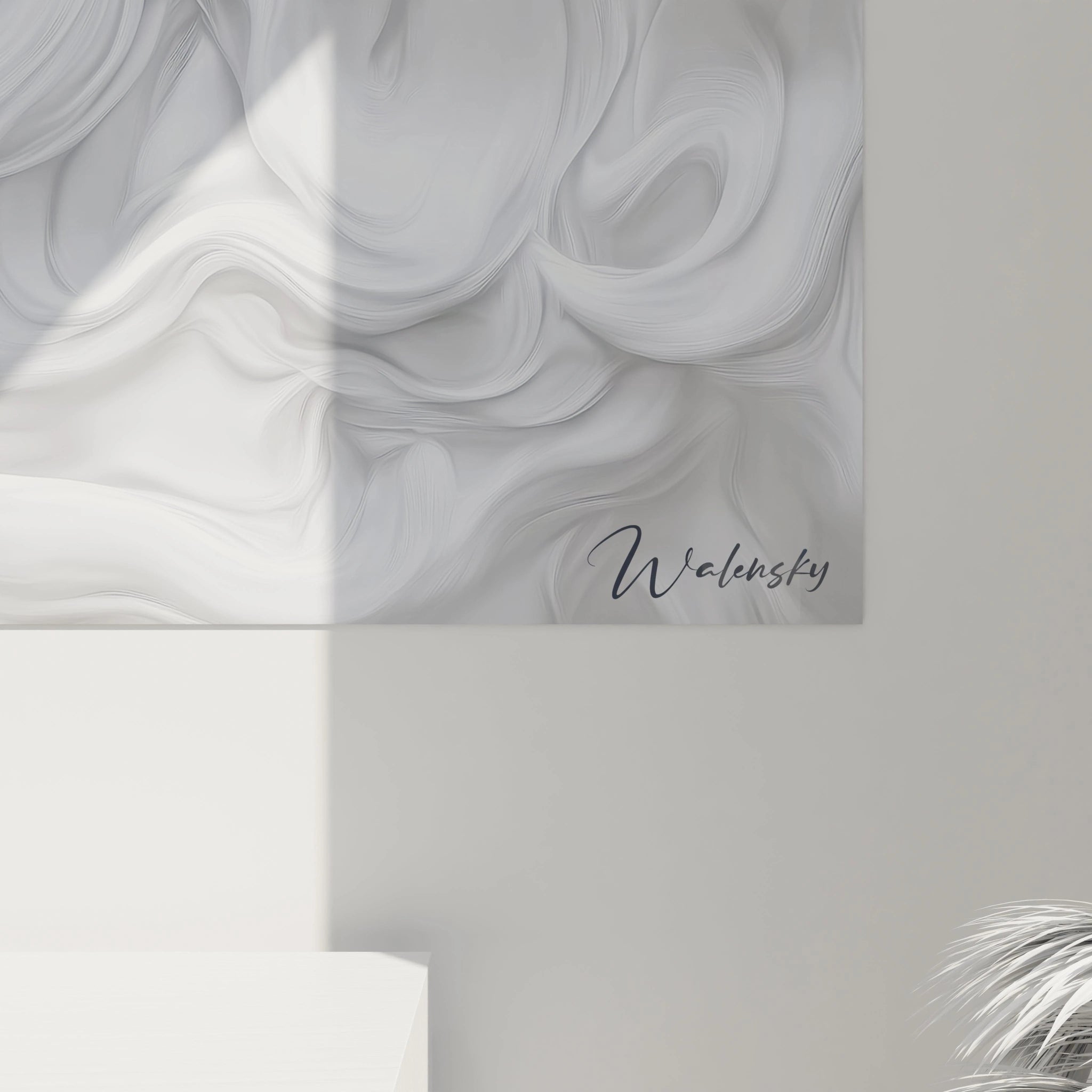 Un tableau texturé abstrait en noir et blanc, structuré avec des lignes fluides et des textures ondulées, combinant des teintes contrastées dans un format harmonieux.