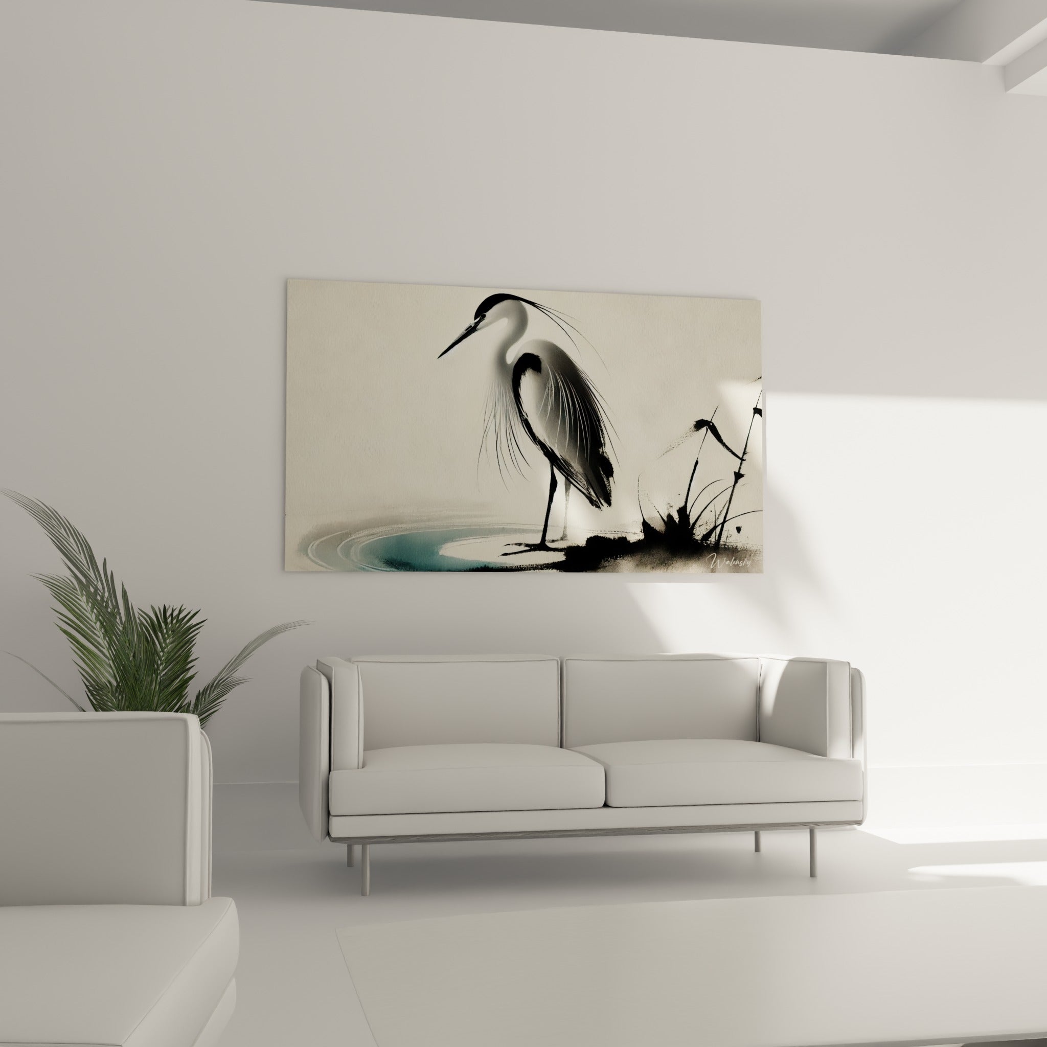 Héron aux plumes noires vaporeuses posé au-dessus d'un canapé dans un salon lumineux
