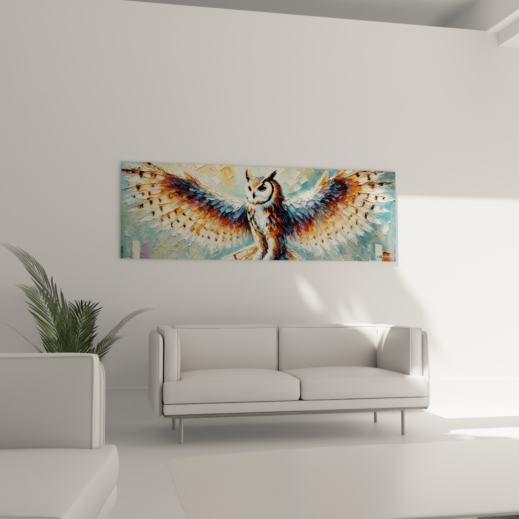 Oiseau nocturne aux plumes texturées fauve et anthracite, au-dessus d'un canapé dans un salon lumineux