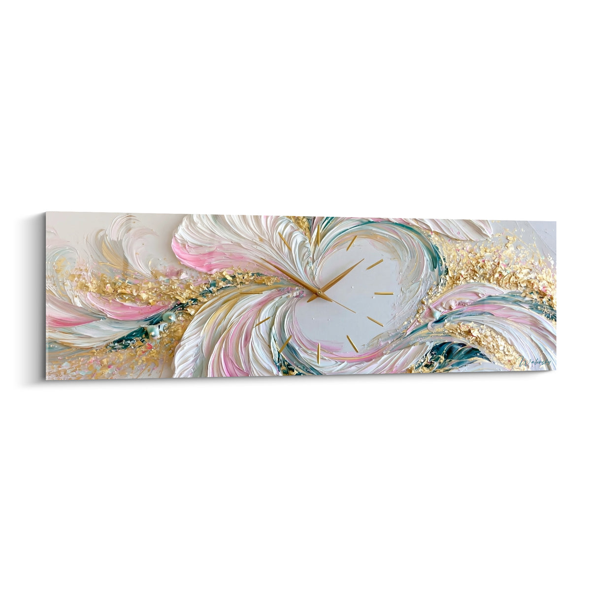 Horloge murale aux volutes roses et dorées, cadran blanc et aiguilles fines en relief épais