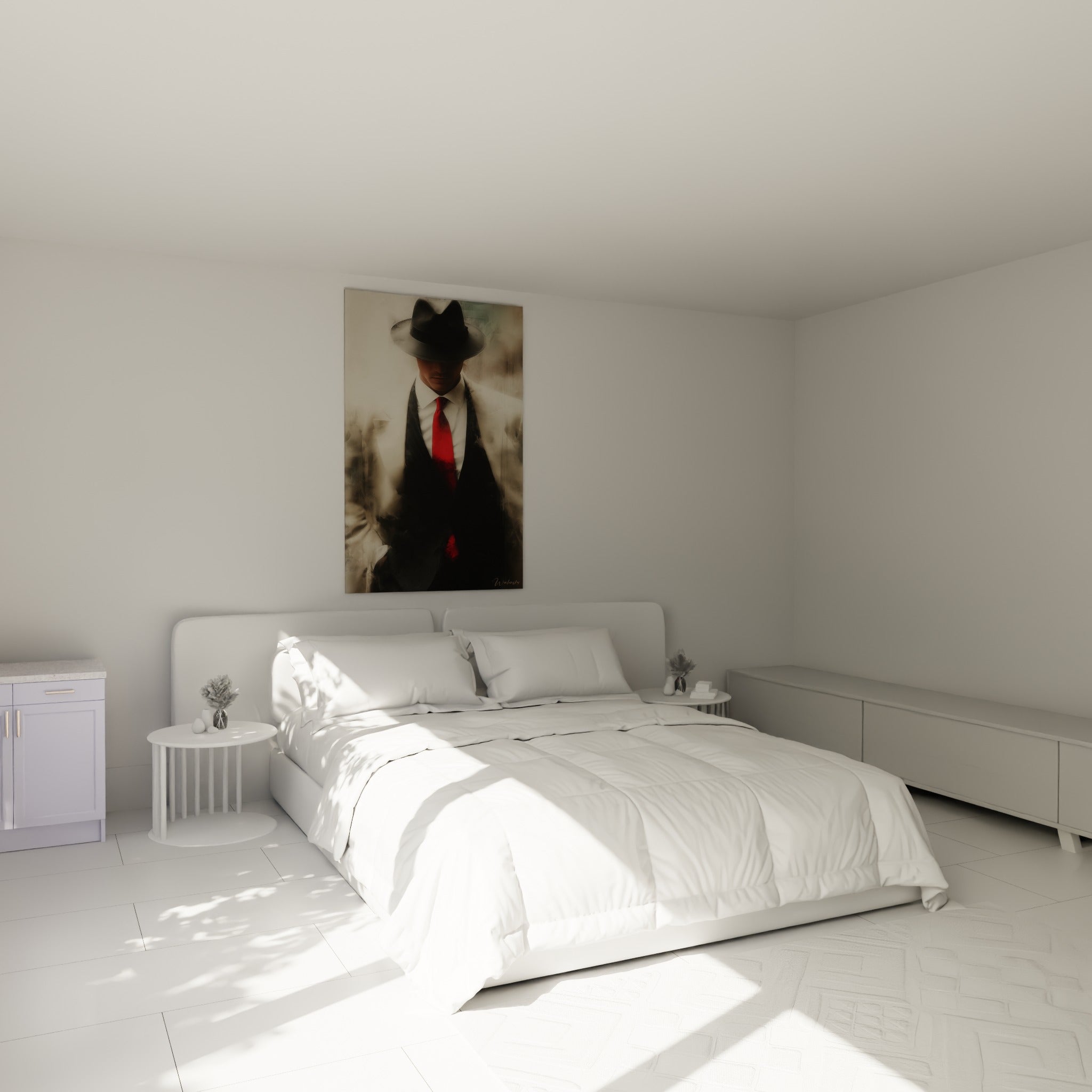 Homme en costume noir et cravate rouge, feutre dissimulant le regard, accroché au-dessus d'un lit dans une chambre claire