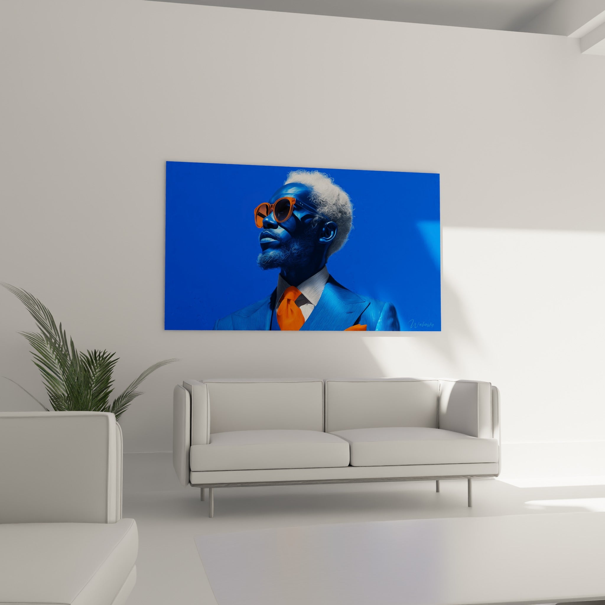 Silhouette masculine bleue à la cravate orange vif, posture altière, au-dessus d'un canapé dans un salon lumineux