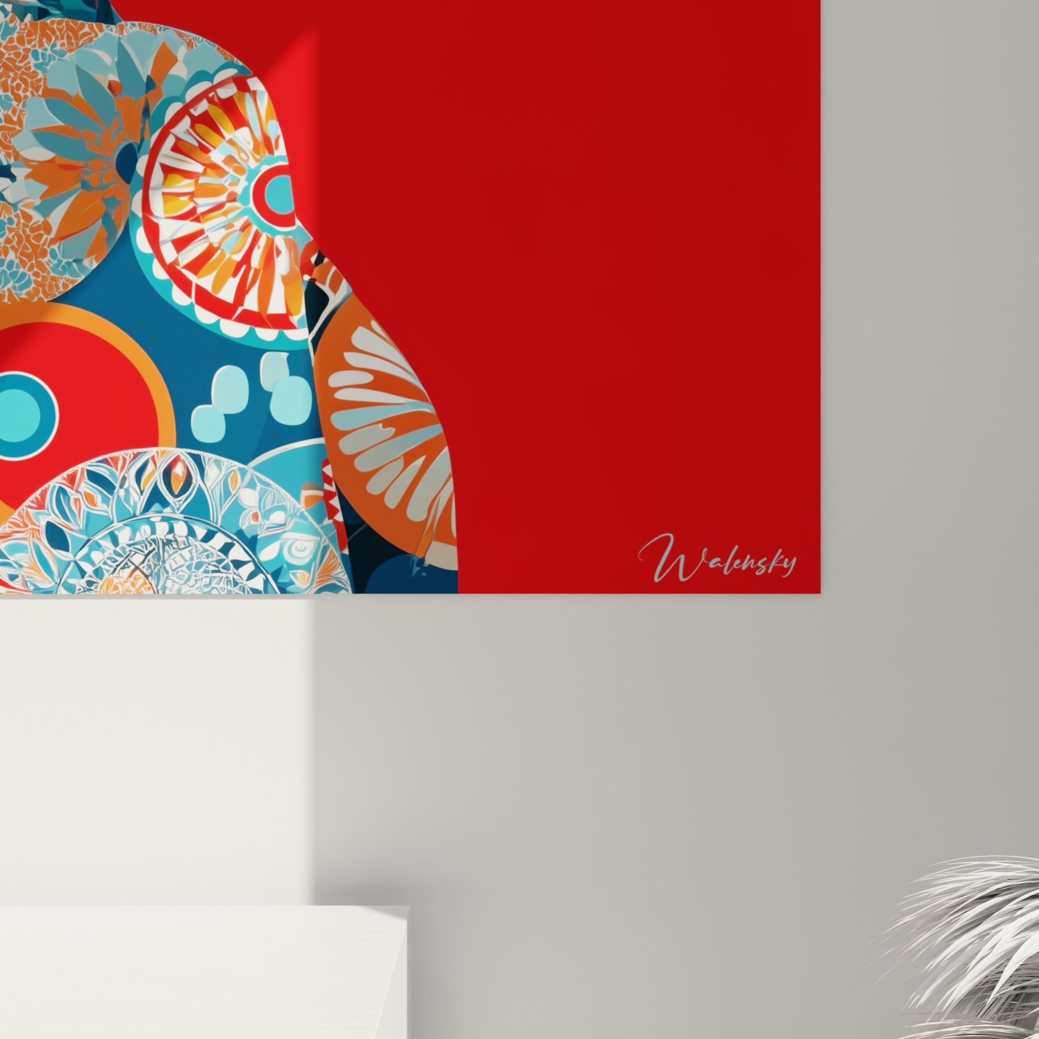 Motifs du kimono en gros plan révélant les nuances bleu turquoise, orangé et blanc appliquées en aplats nets