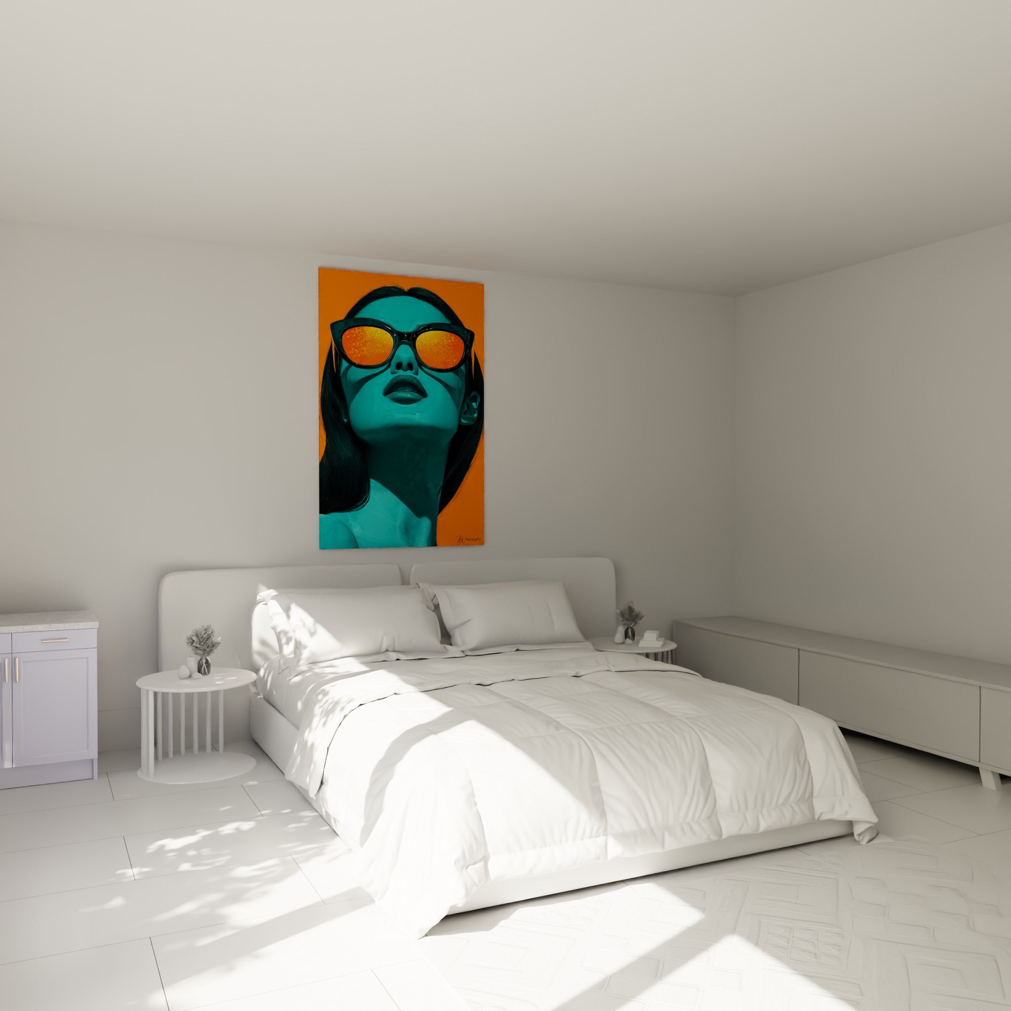 Portrait turquoise et orange aux lunettes fumées au-dessus d'un lit dans une chambre claire