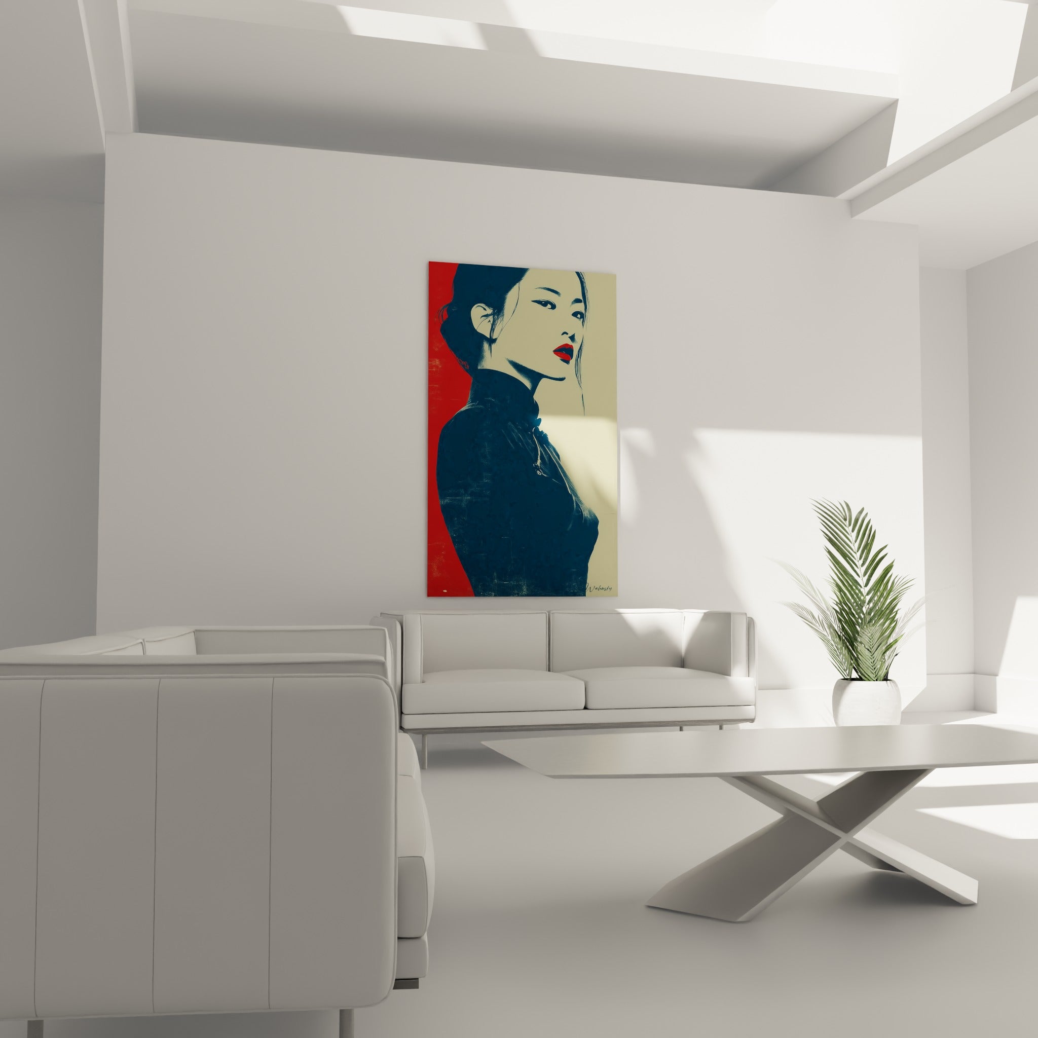 Silhouette de femme en bleu marine sur fond rouge éclatant, lèvres rouges vives, accrochée au-dessus d'un canapé dans un salon lumineux