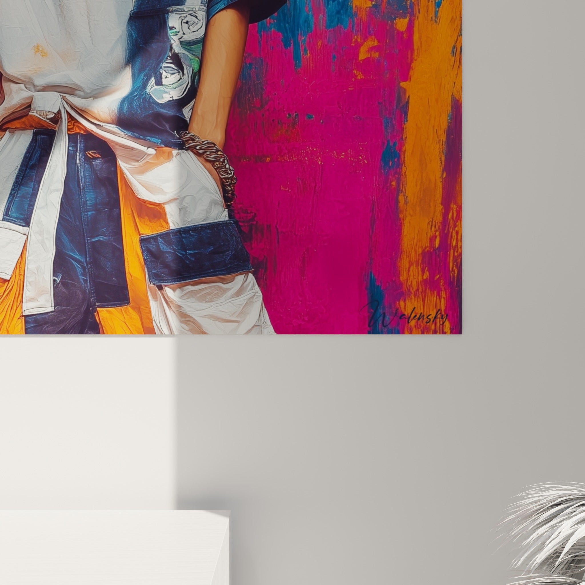 Empâtements orange et fuchsia se mêlant en gros plan, révélant la matière picturale de cette illustration de mode