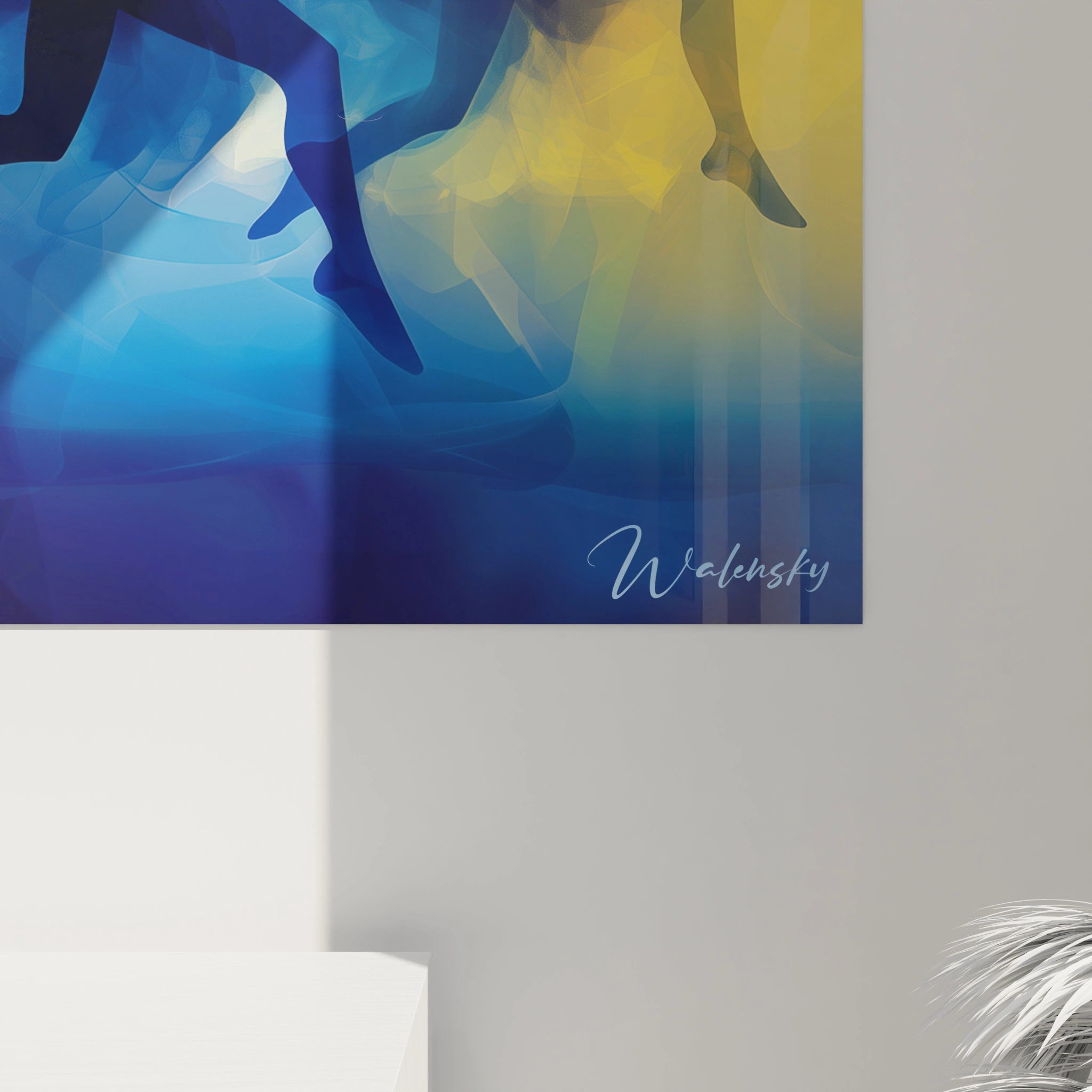 Un tableau Sonia Delaunay où des silhouettes s’entrelacent dans un fond rouge, jaune et bleu, avec des contours flous et des effets de lumière accentuant le dynamisme de la composition.