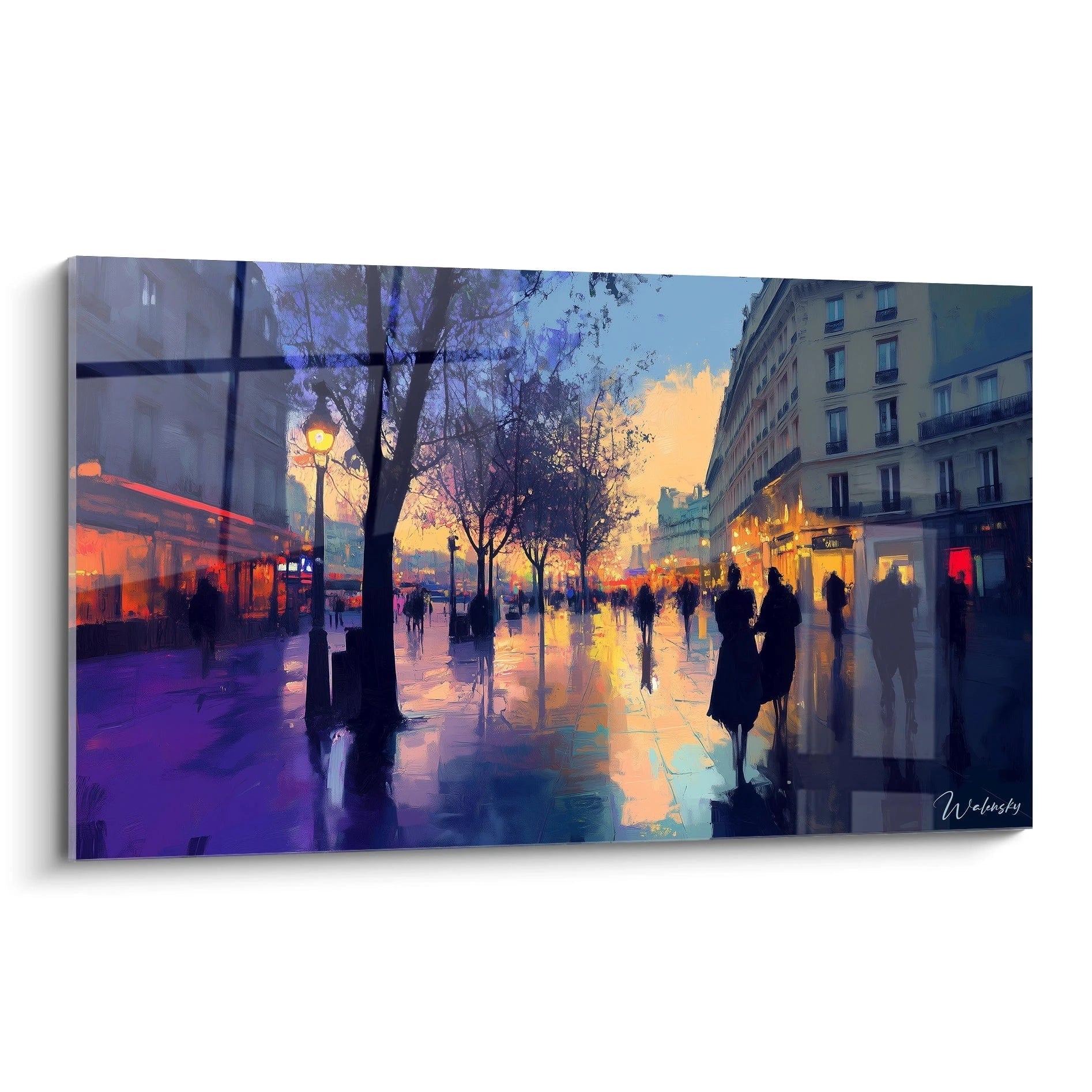 Un tableau artistique abstrait représentant une scène urbaine de nuit, avec des silhouettes sombres, des reflets lumineux sur le sol mouillé et des teintes de bleu, orange et jaune, créant des contrastes marqués.