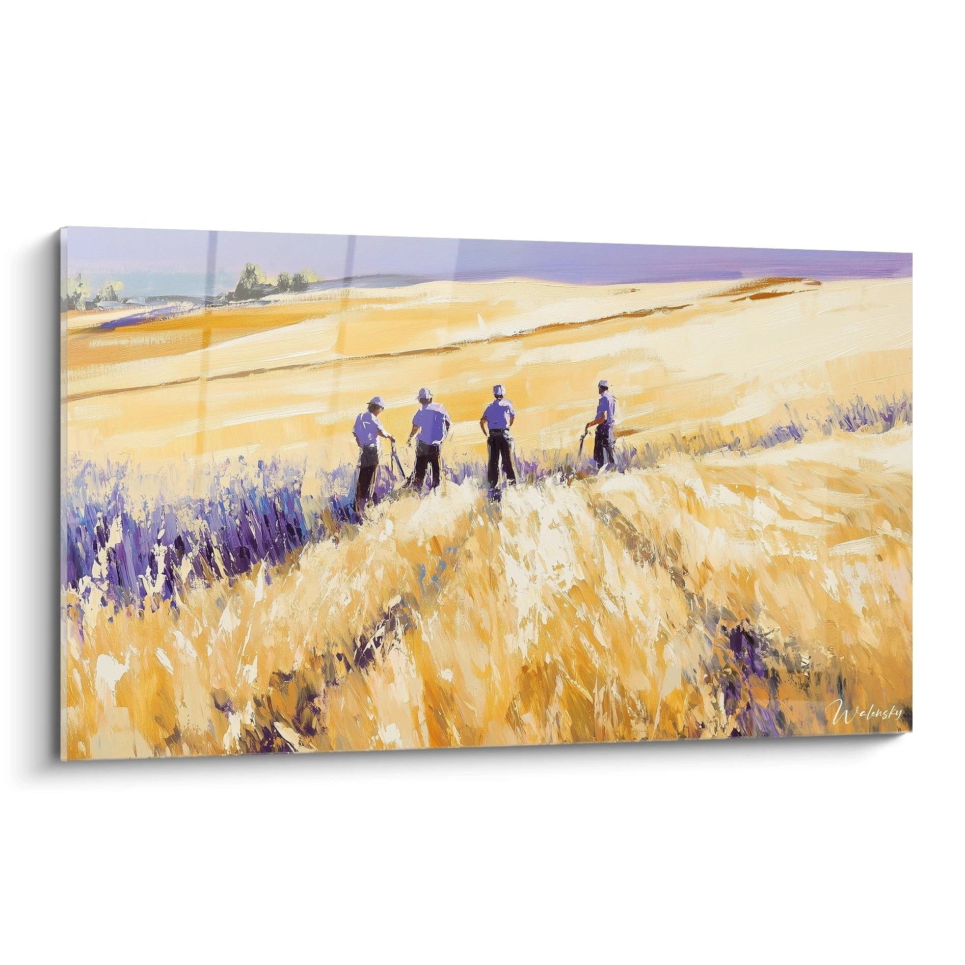 Un tableau Camille Pissarro représentant quatre figures humaines dans un champ doré, avec un ciel lavande. Les coups de pinceau visibles créent une texture dynamique sur des teintes or, violet et beige.