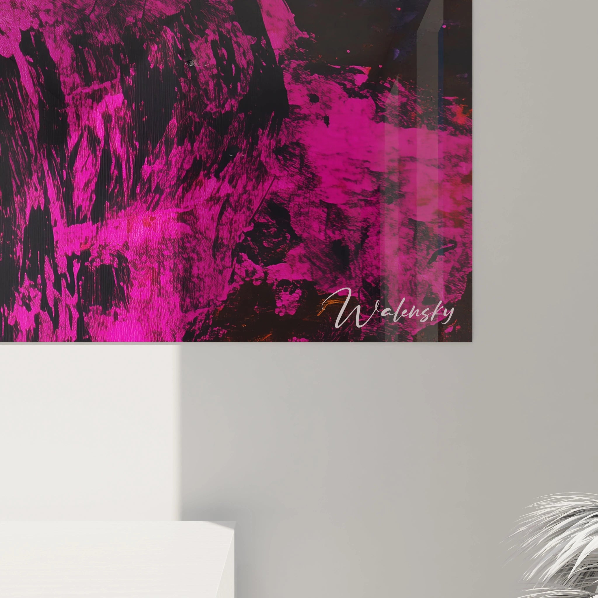 Tableau Goya figurant un taureau stylisé, avec des contrastes de couleurs rose vif, orange intense et bleu foncé, et des textures brutes accentuées par des traits noirs épais.