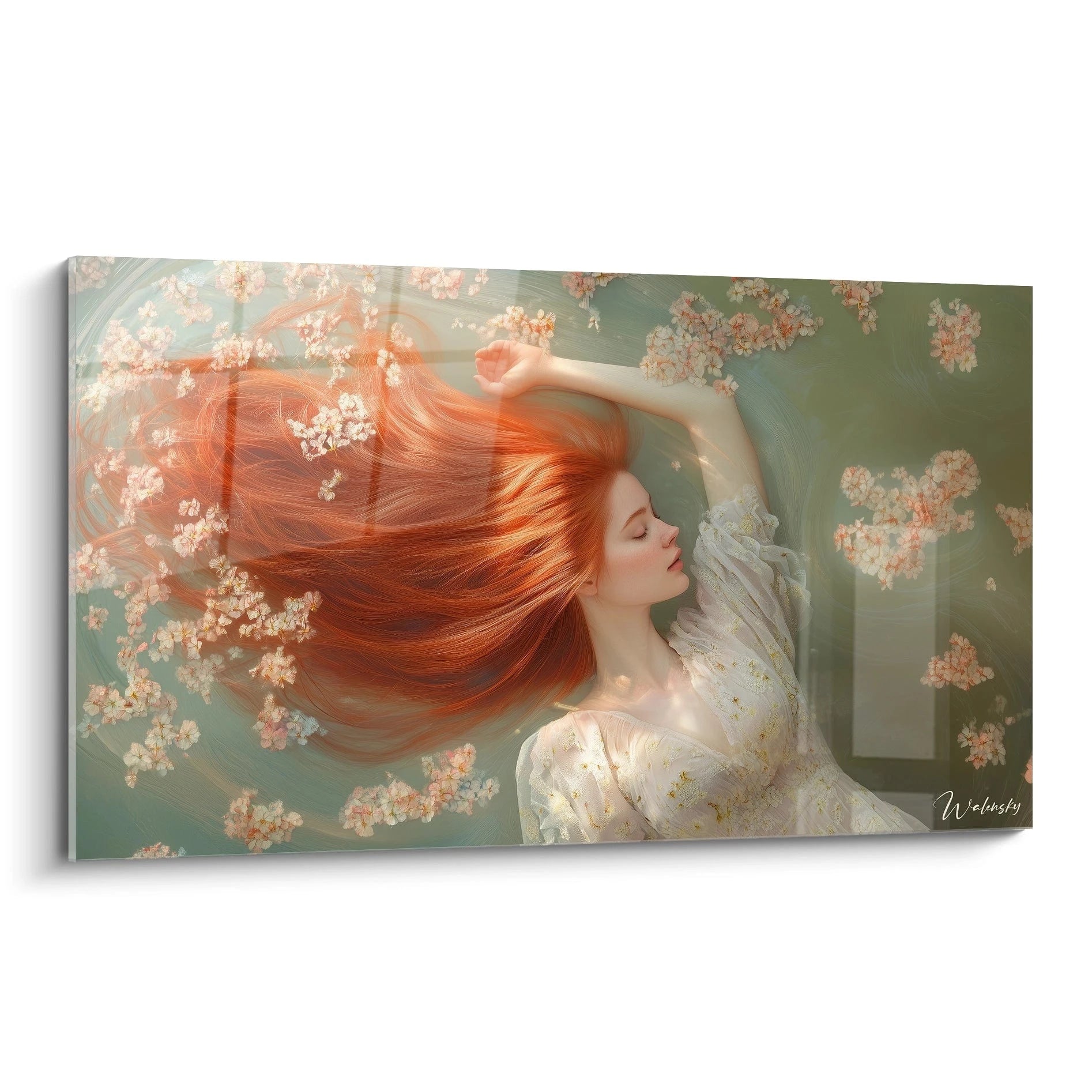 Un tableau Edgar Degas représentant une femme allongée dans l'eau, avec de longs cheveux rouges et des fleurs blanches flottantes. Les couleurs dominantes sont le rouge vif, le blanc et le vert doux.