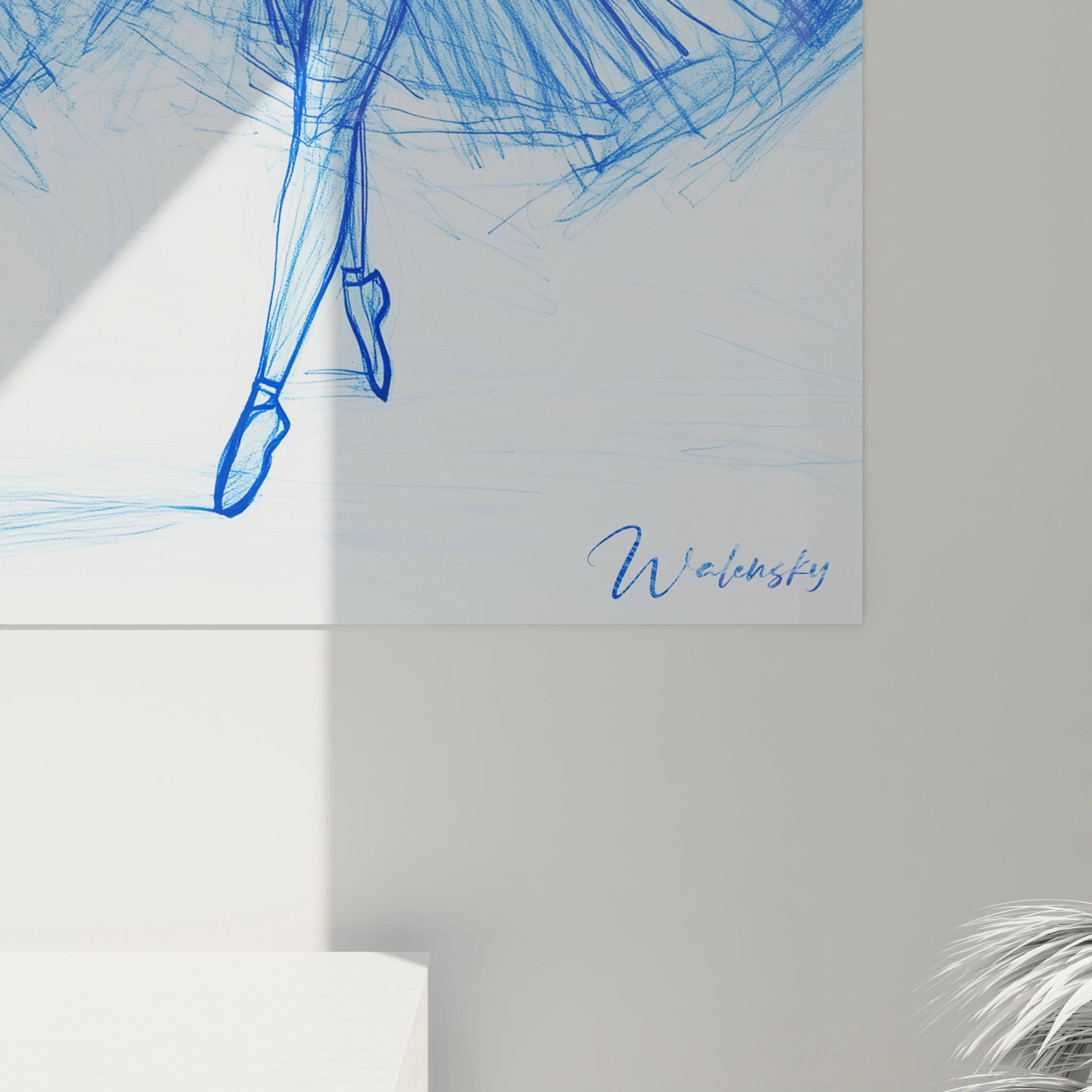 Représentation d’un tableau Edgar Degas, mettant en scène deux danseuses stylisées, dessinées en bleu avec des textures en lignes superposées, contrastant avec le fond clair minimaliste.