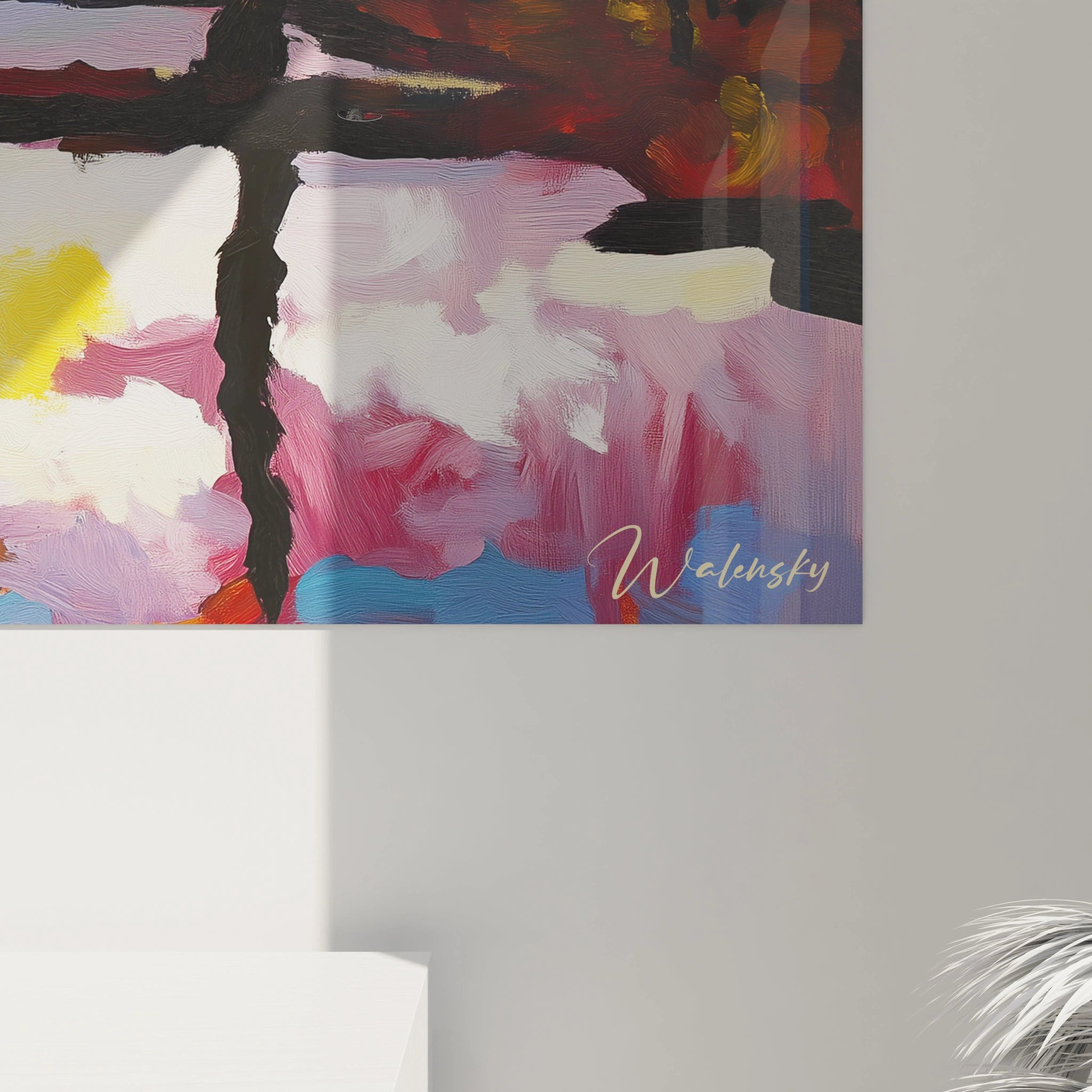 Un tableau Jean-Baptiste-Camille Corot capturant un ciel nuancé de rouge, orange et jaune avec des silhouettes d’arbres noires. L’eau en miroir accentue la symétrie, et la peinture présente des coups de pinceau visibles.