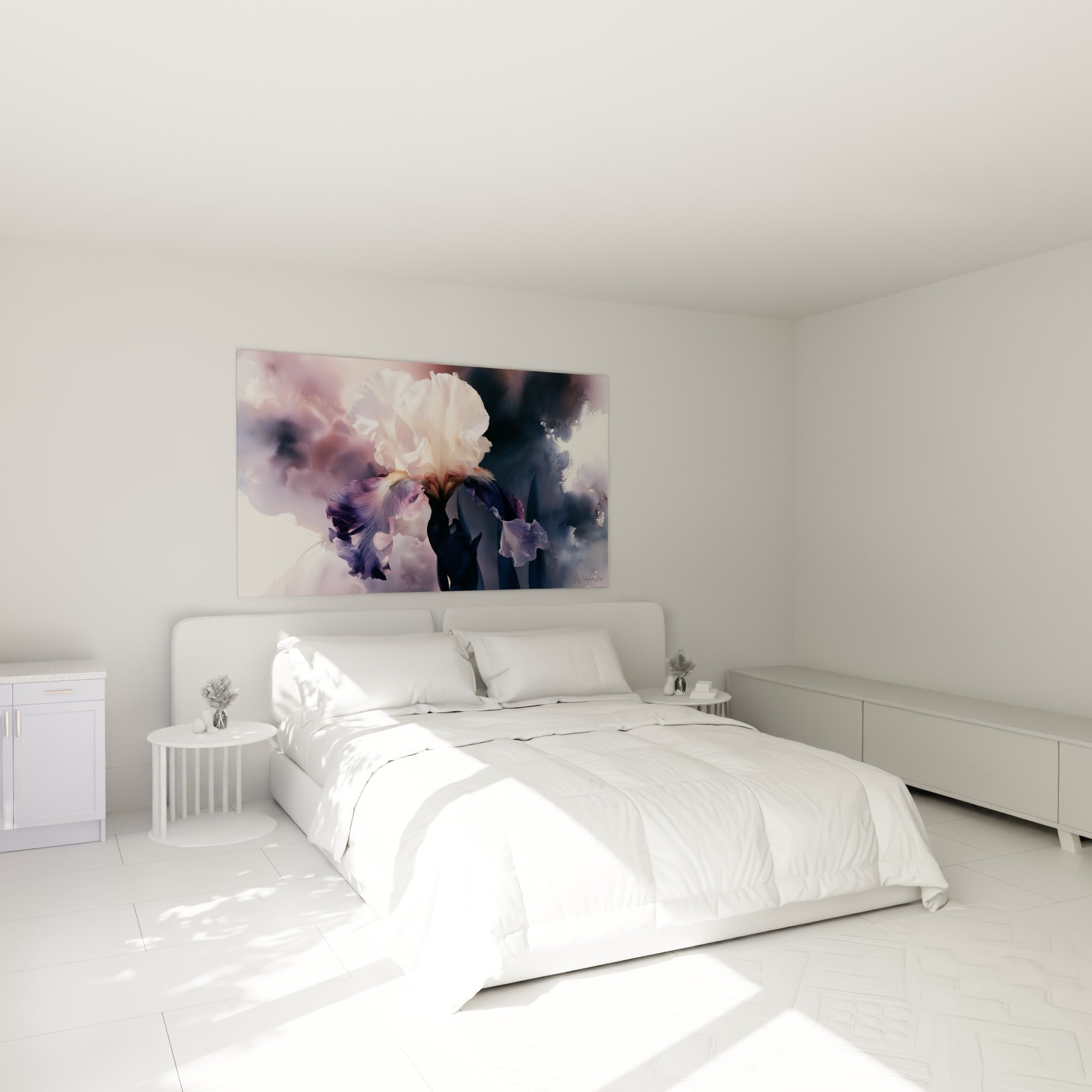 Iris nacré et violet illuminé, accroché au-dessus d'un lit dans une chambre claire