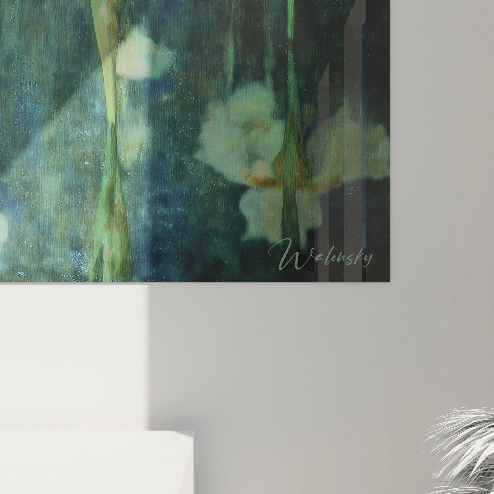 Tableau mural Walensky représentant un tableau iris symboliste flou vert bleu avec signature, décor mural contemporain