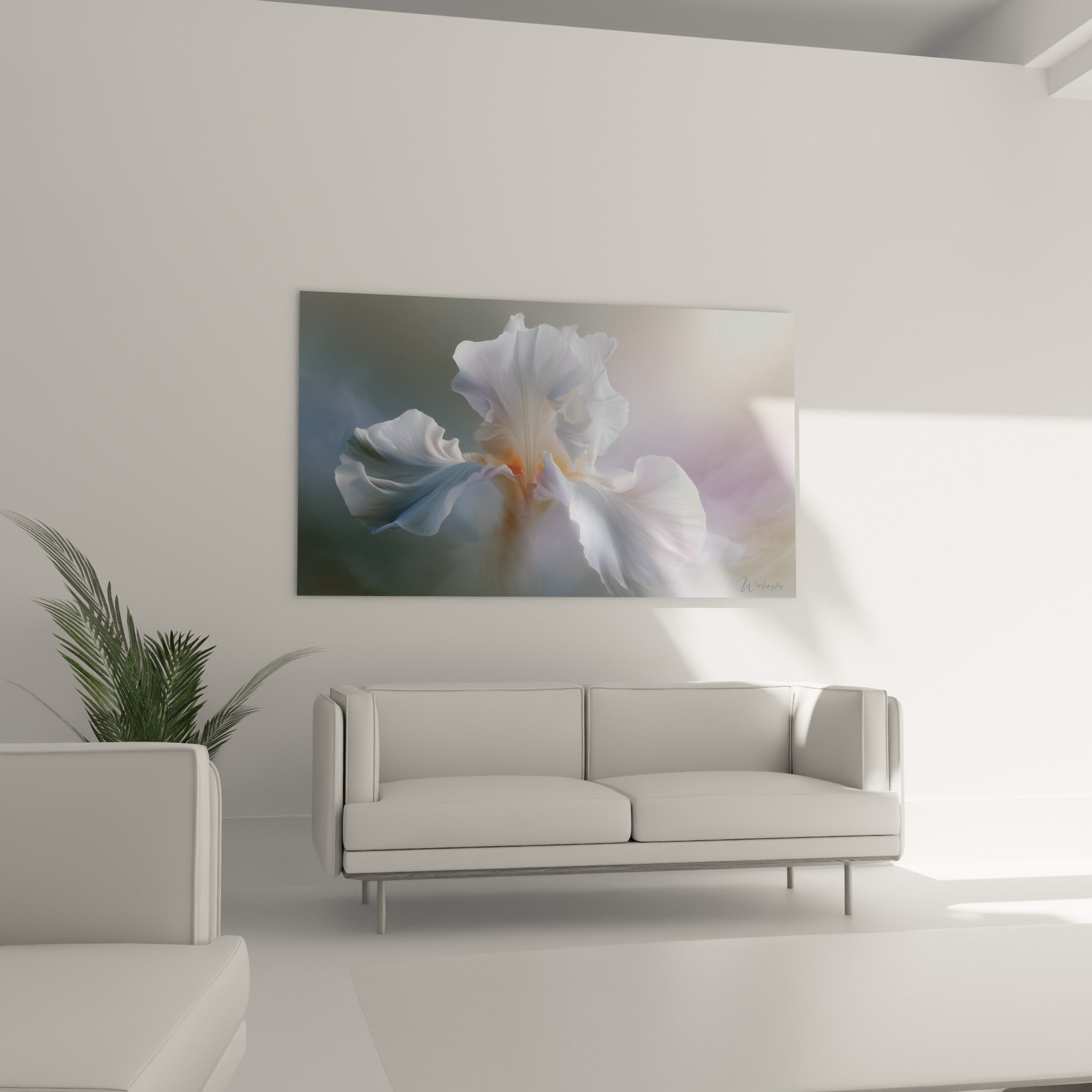Pétales d'iris blanc nacré et orangé illuminés, au-dessus d'un canapé dans un salon lumineux