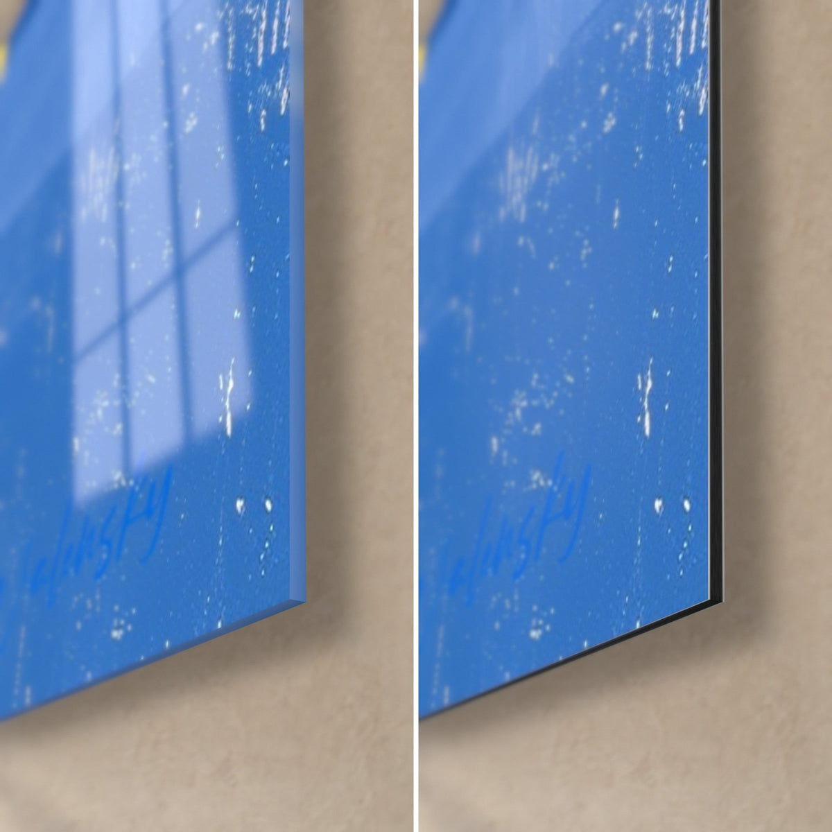 Quadro bouquet di narcisi, angolo in basso a destra: vetro lucido a sinistra, Dibond blu opaco a destra, bordo nero da 3 mm