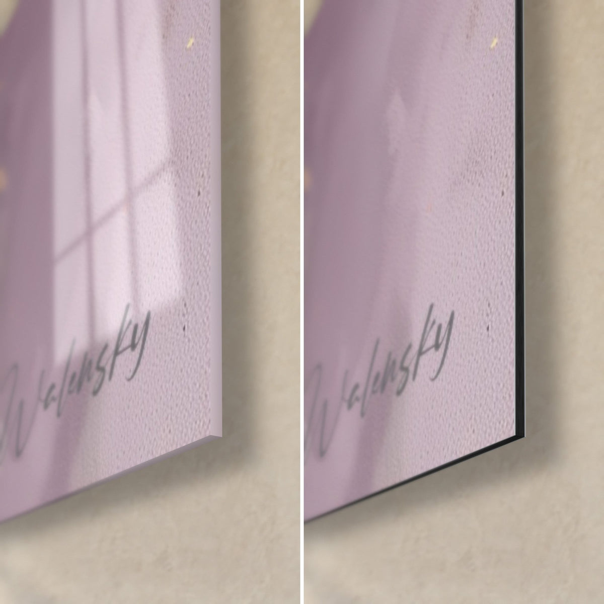 Wall art ivory and gold flowers, bottom right corner, glossy acrylic glass on the left, matte black Dibond aluminium on the right, Walensky signature