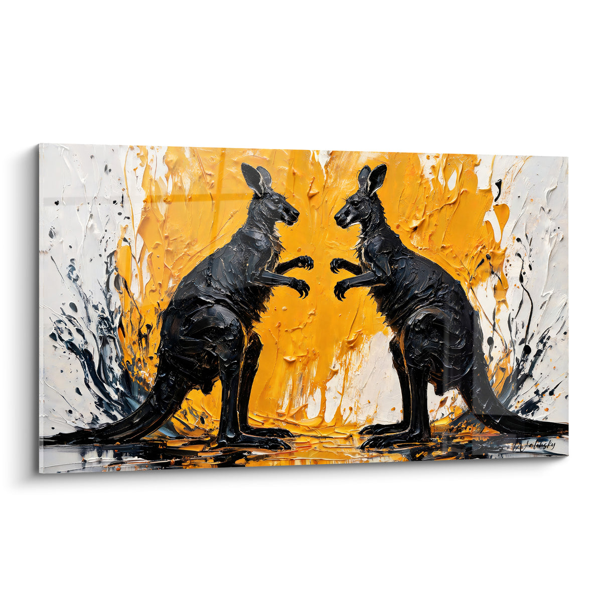 Kangourous noirs face à face, griffes tendues, fond doré et blanc éclaboussé de peinture