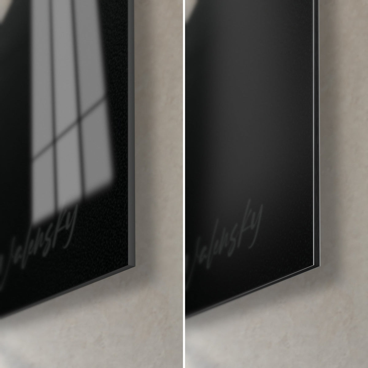 Tableau kart noir sur piste anthracite, coin bas droit : verre acrylique brillant à gauche, Dibond gris mat à droite, tranche de 3 mm